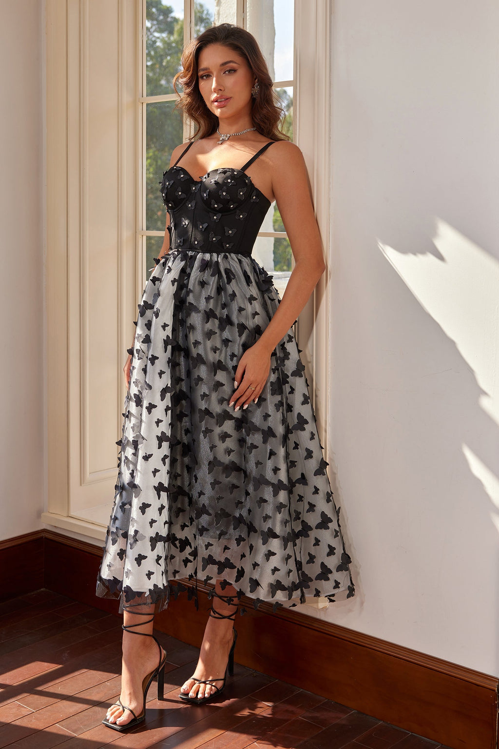 Galina Siyah Kelebek Aplikeli Midi Elbise