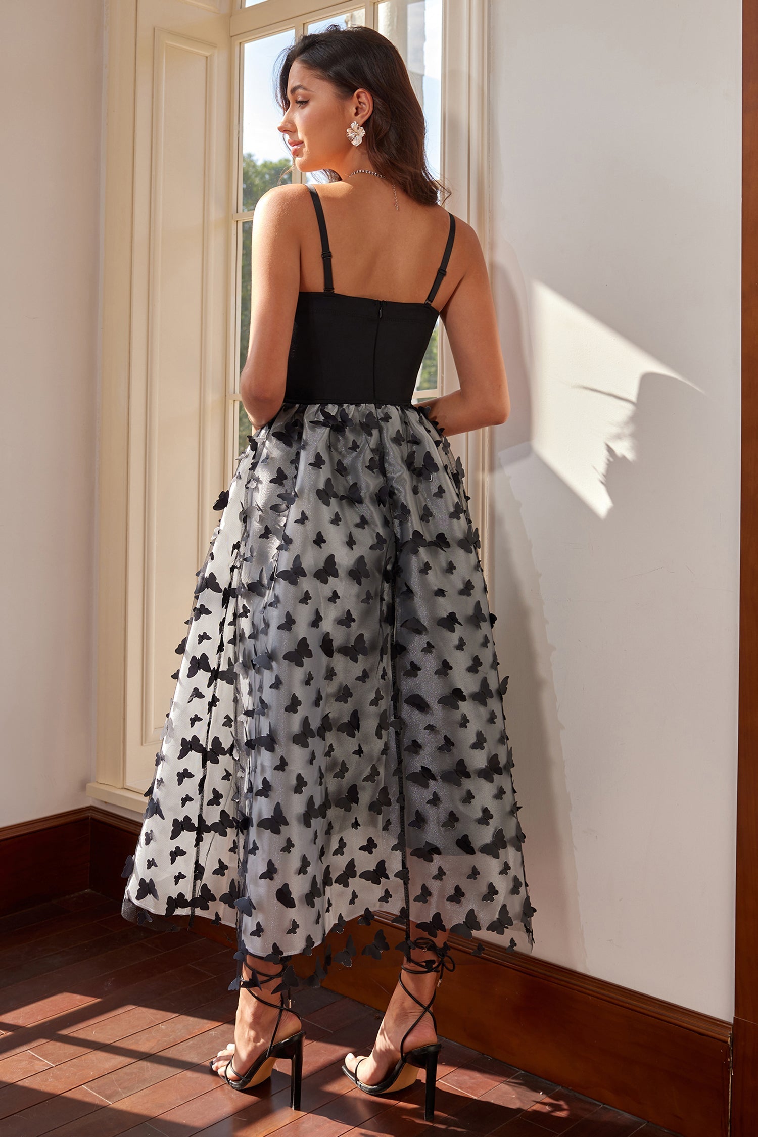 Galina Siyah Kelebek Aplikeli Midi Elbise