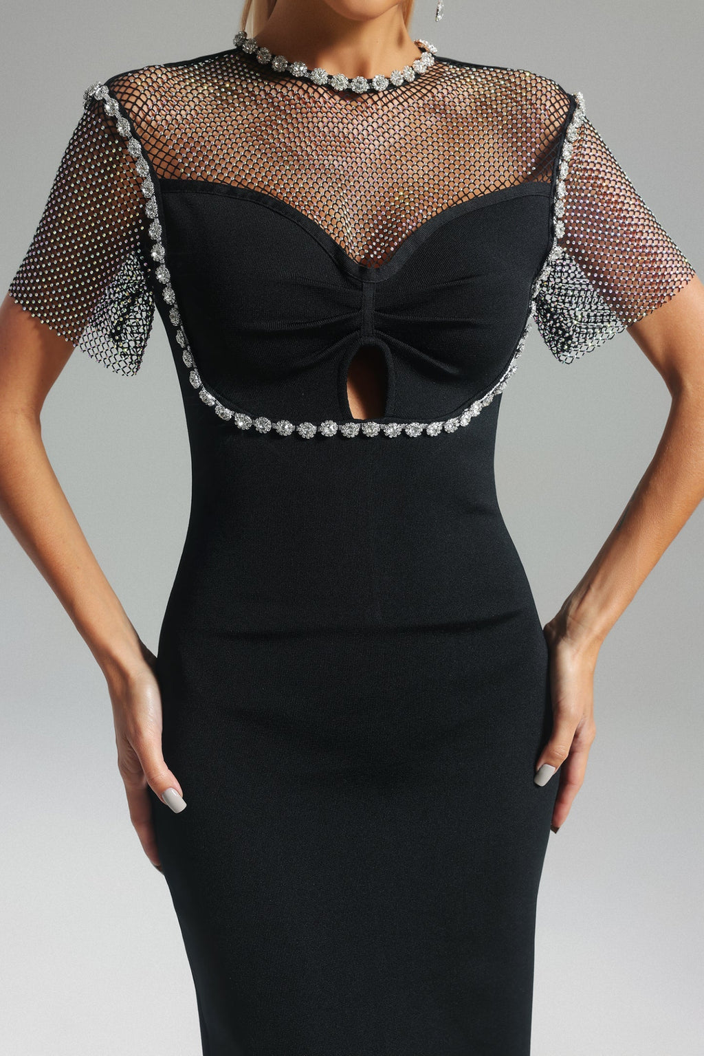 Helene Taş Detaylı Bandaj Midi Elbise