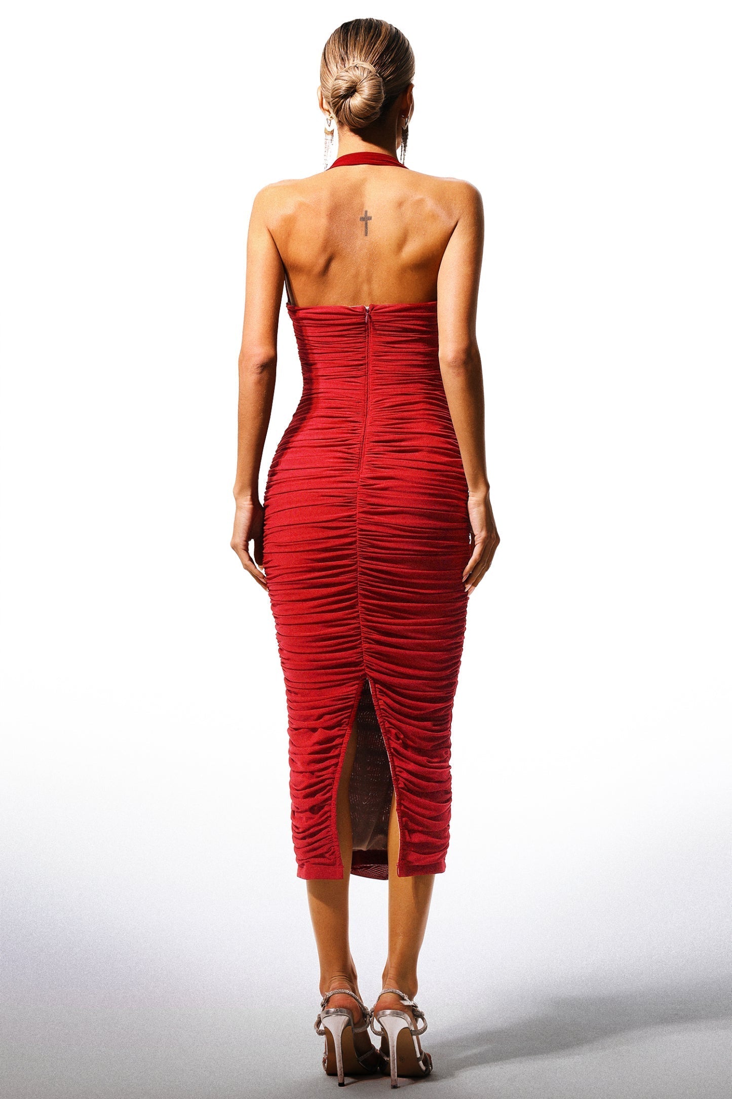 Fiyonk Detaylı Halter Boyun Maxi Elbise