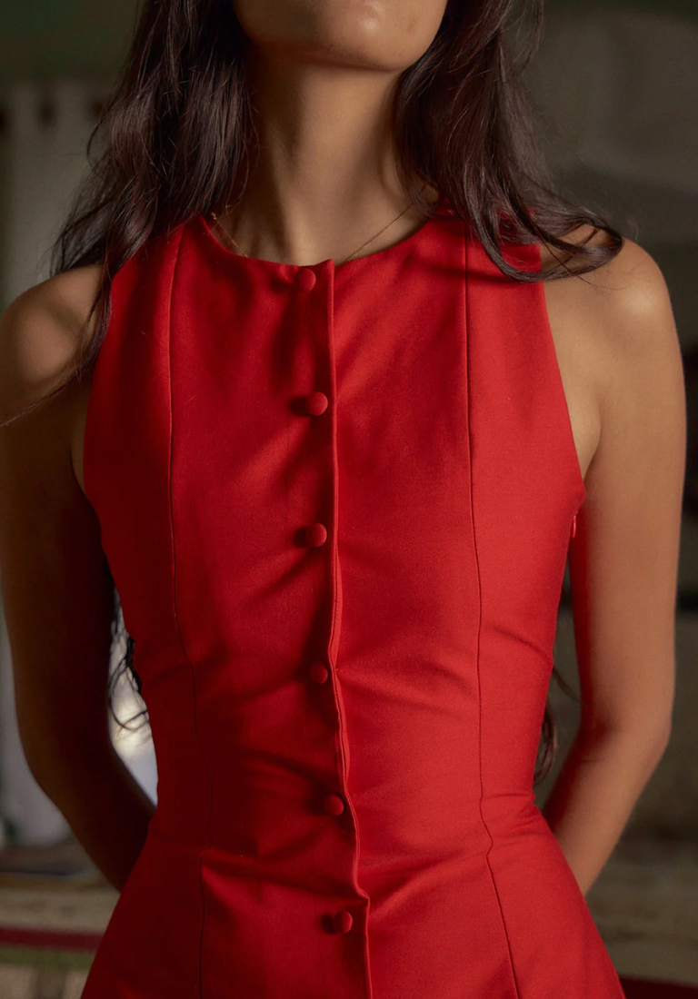 Kolsuz Düğmeli Mini Elbise – Kırmızı