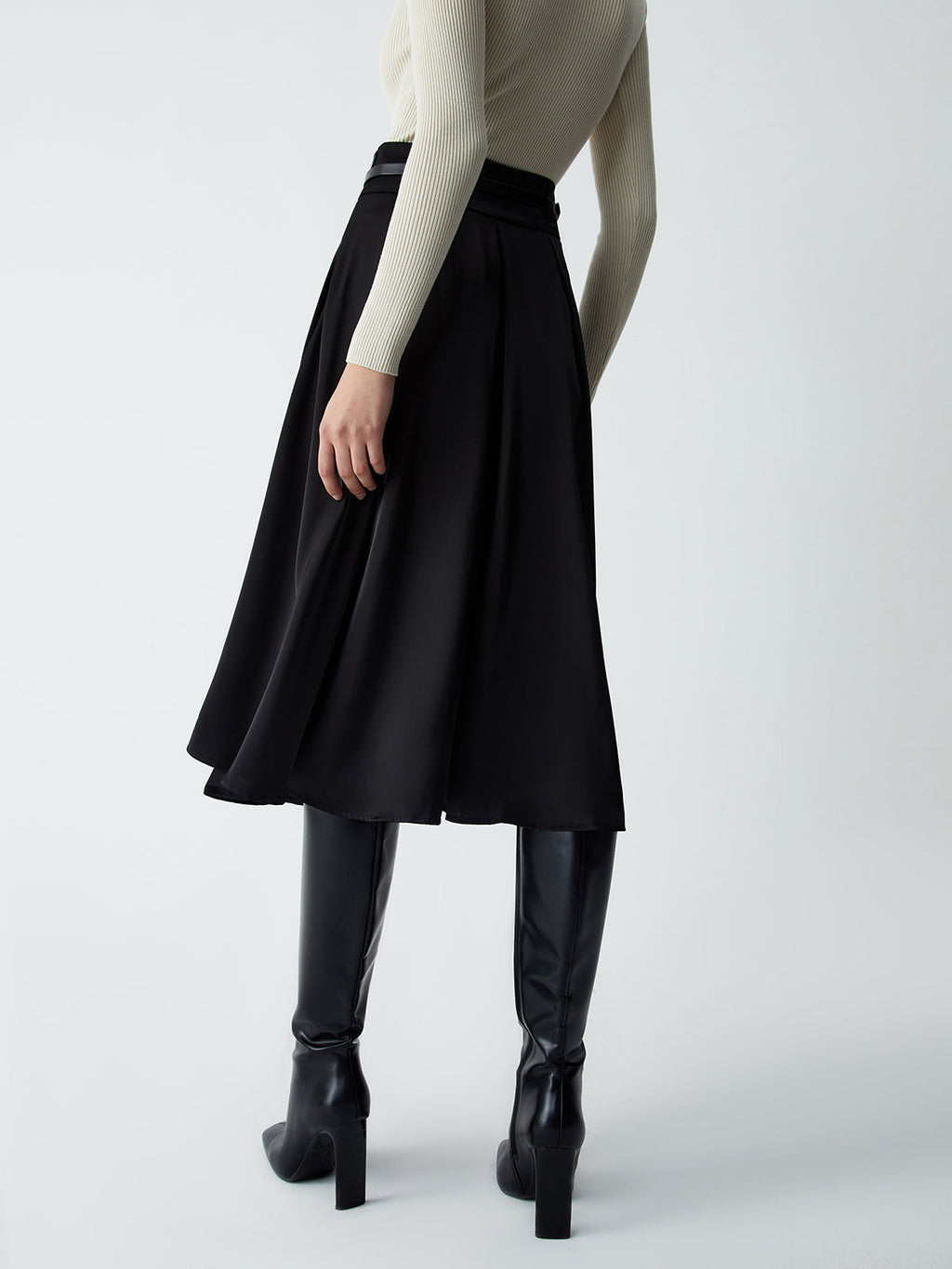 Eski Para Estetiği Kemerli Etek