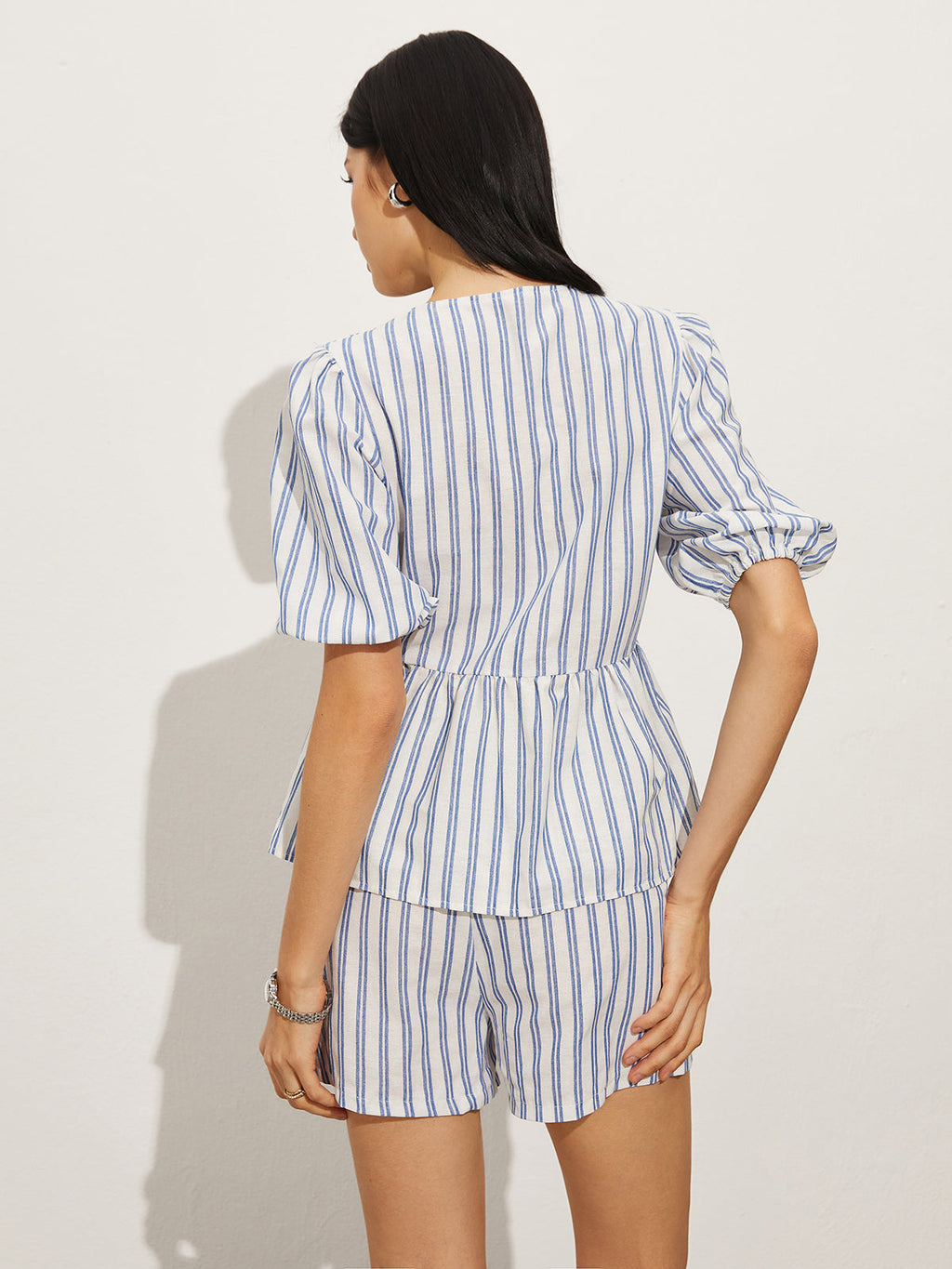 Çizgili Fiyonk Detaylı Keten Şortlu Takım – Mavi