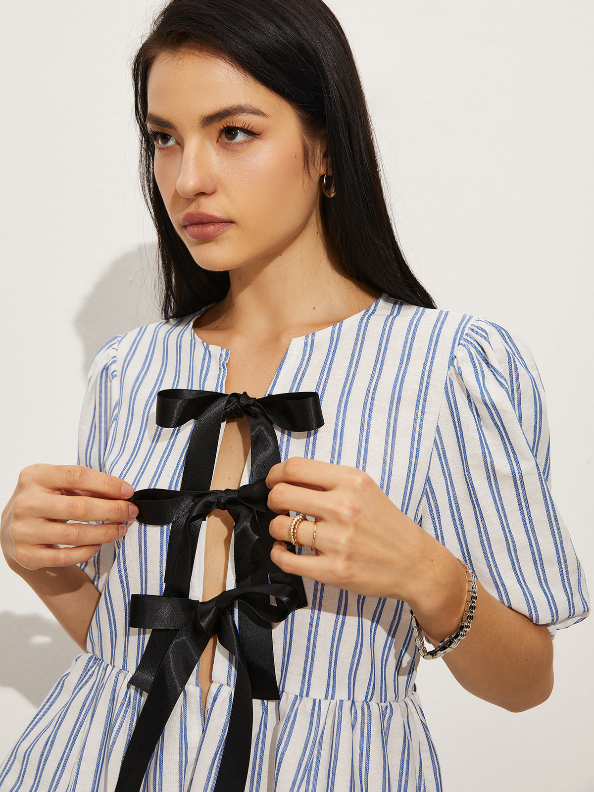 Çizgili Fiyonk Detaylı Keten Şortlu Takım – Mavi