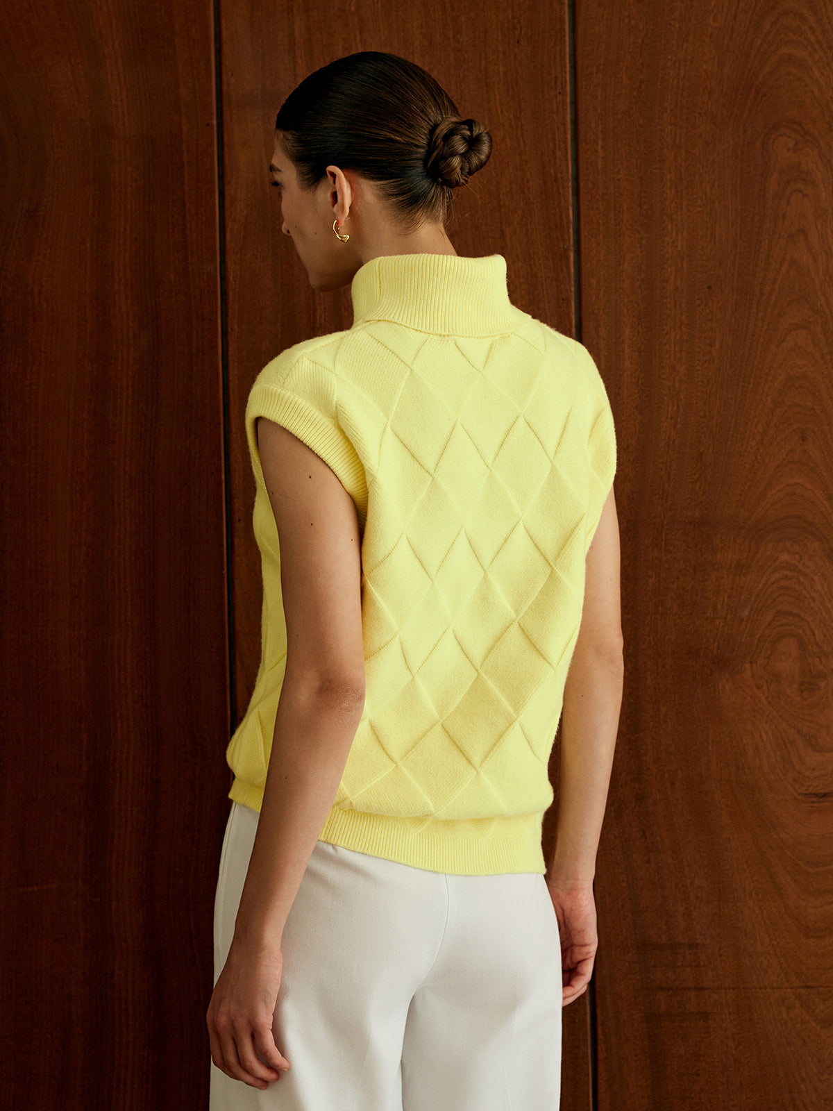 Turtleneck Diamond Kazak Yelek