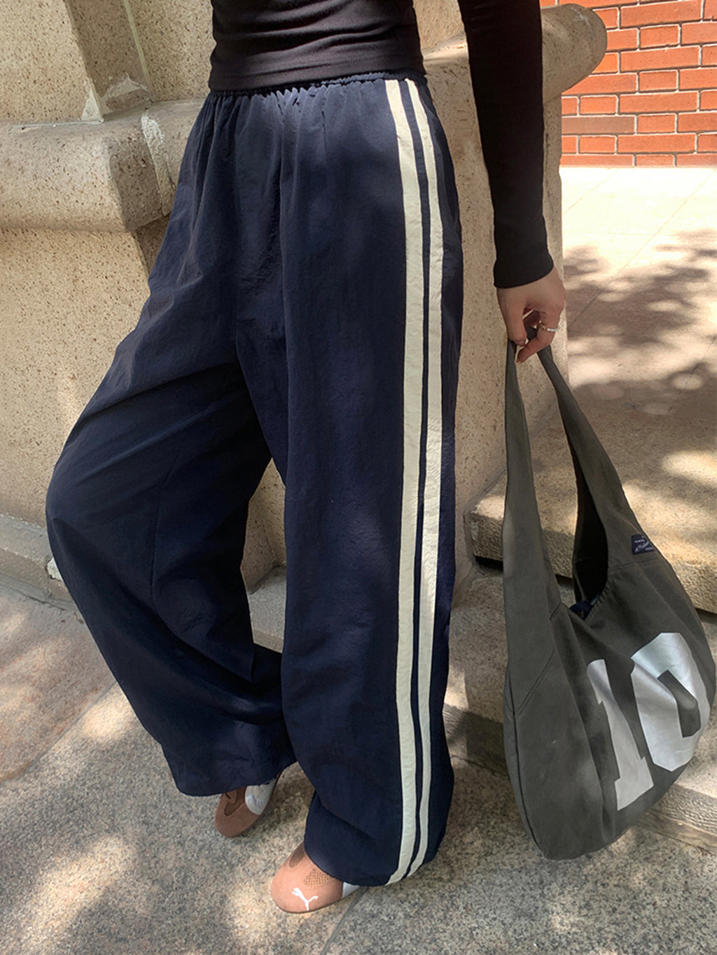 Kontrast Yan Kesim Bağcıklı Pantolon