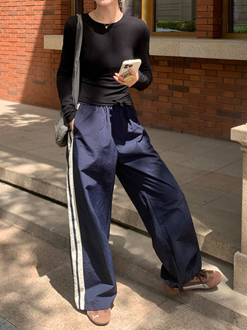 Kontrast Yan Kesim Bağcıklı Pantolon