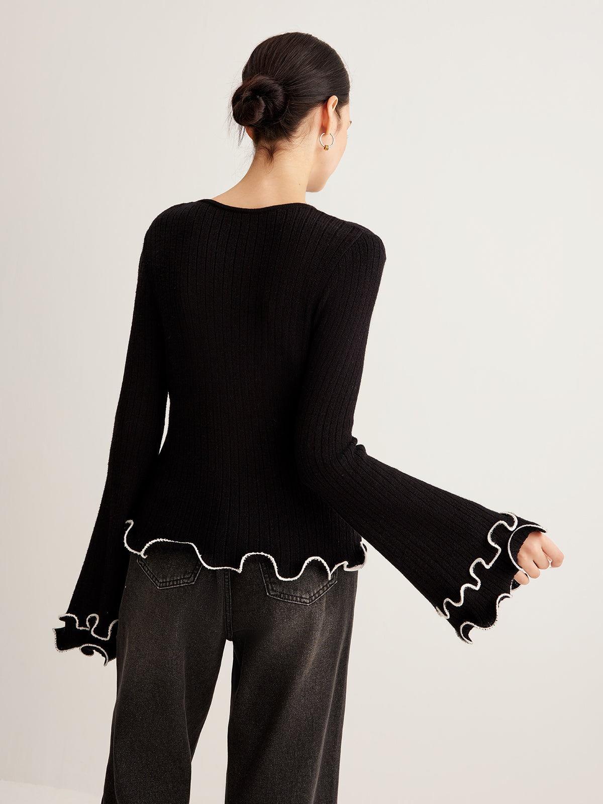 Kontrast Volanlı Kazak