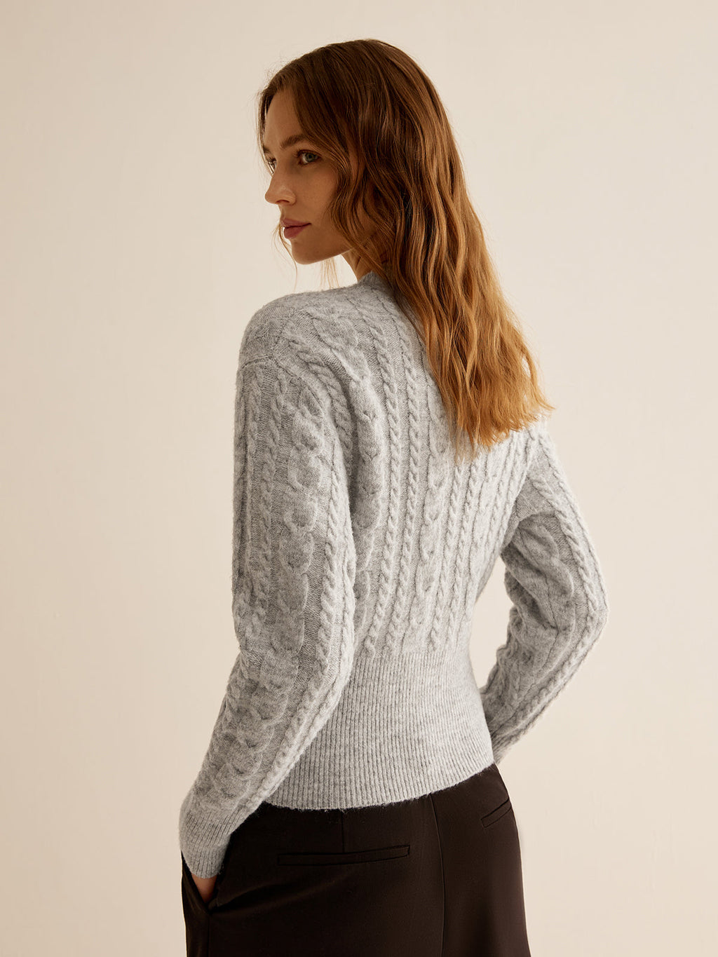 Yuvarlak Yaka Fermuarlı Tasarım Kazak