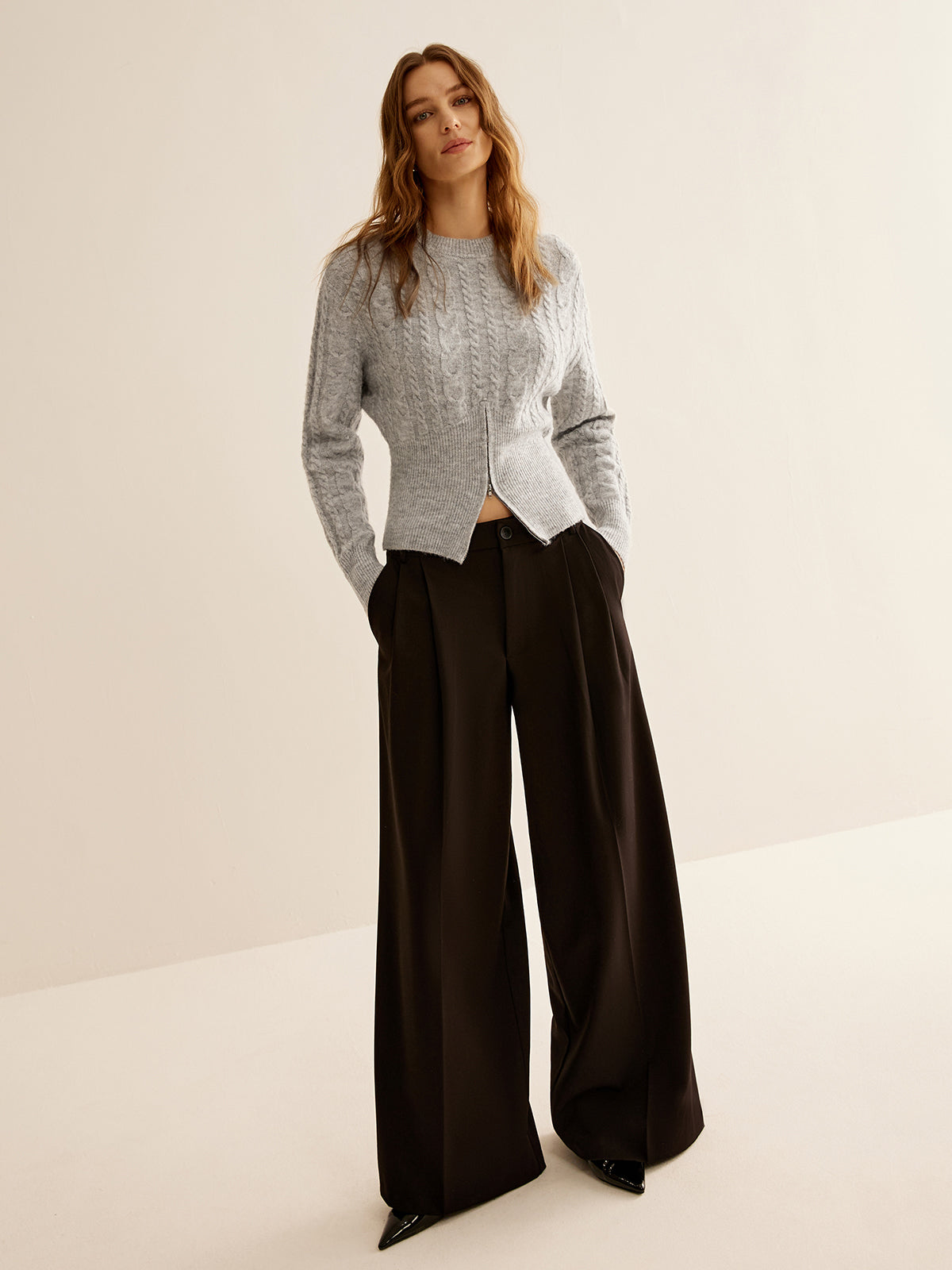 Yuvarlak Yaka Fermuarlı Tasarım Kazak