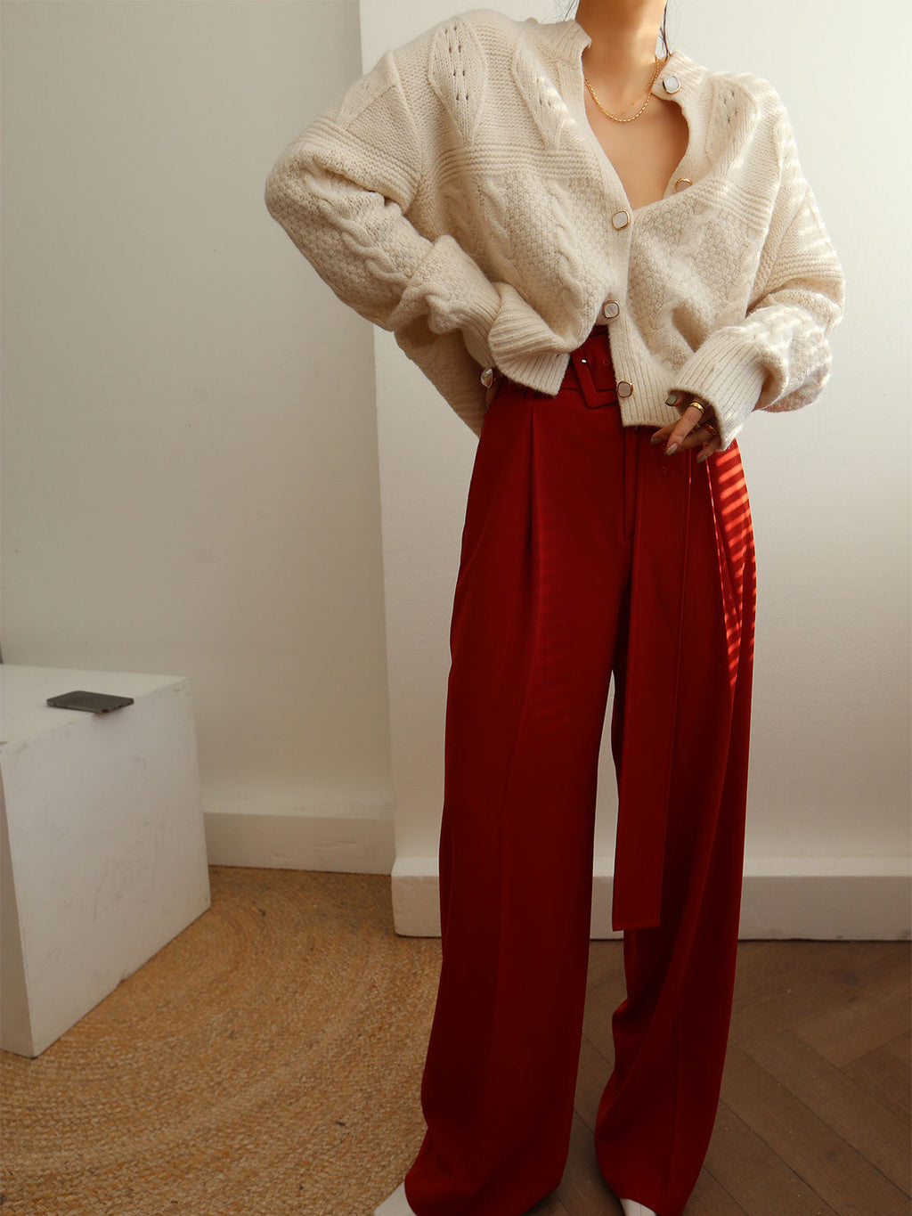 Pileli Geniş Kemerli Pantolon