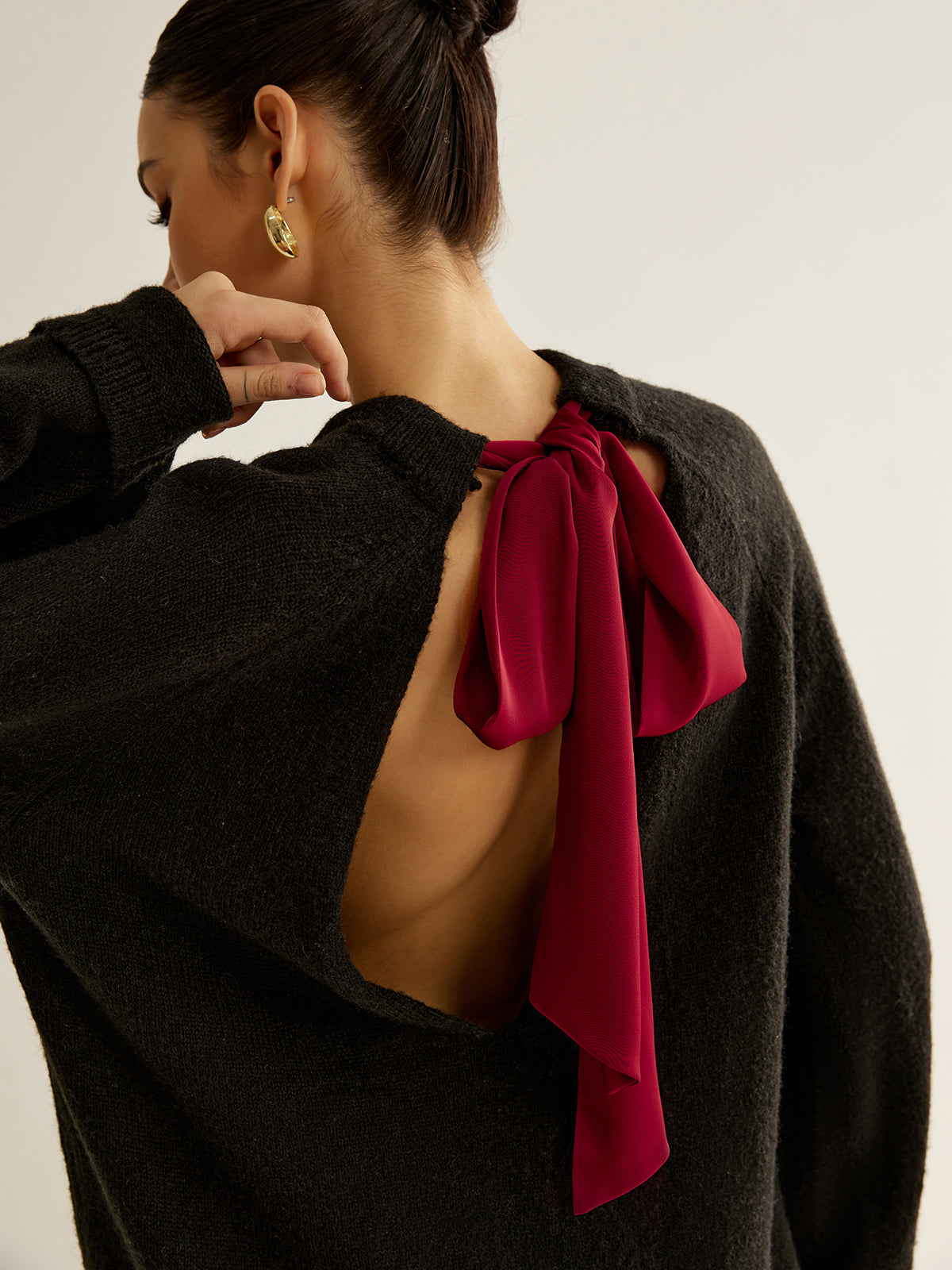 Büyük Boy Açık Sırtlı Bağcıklı Kazak