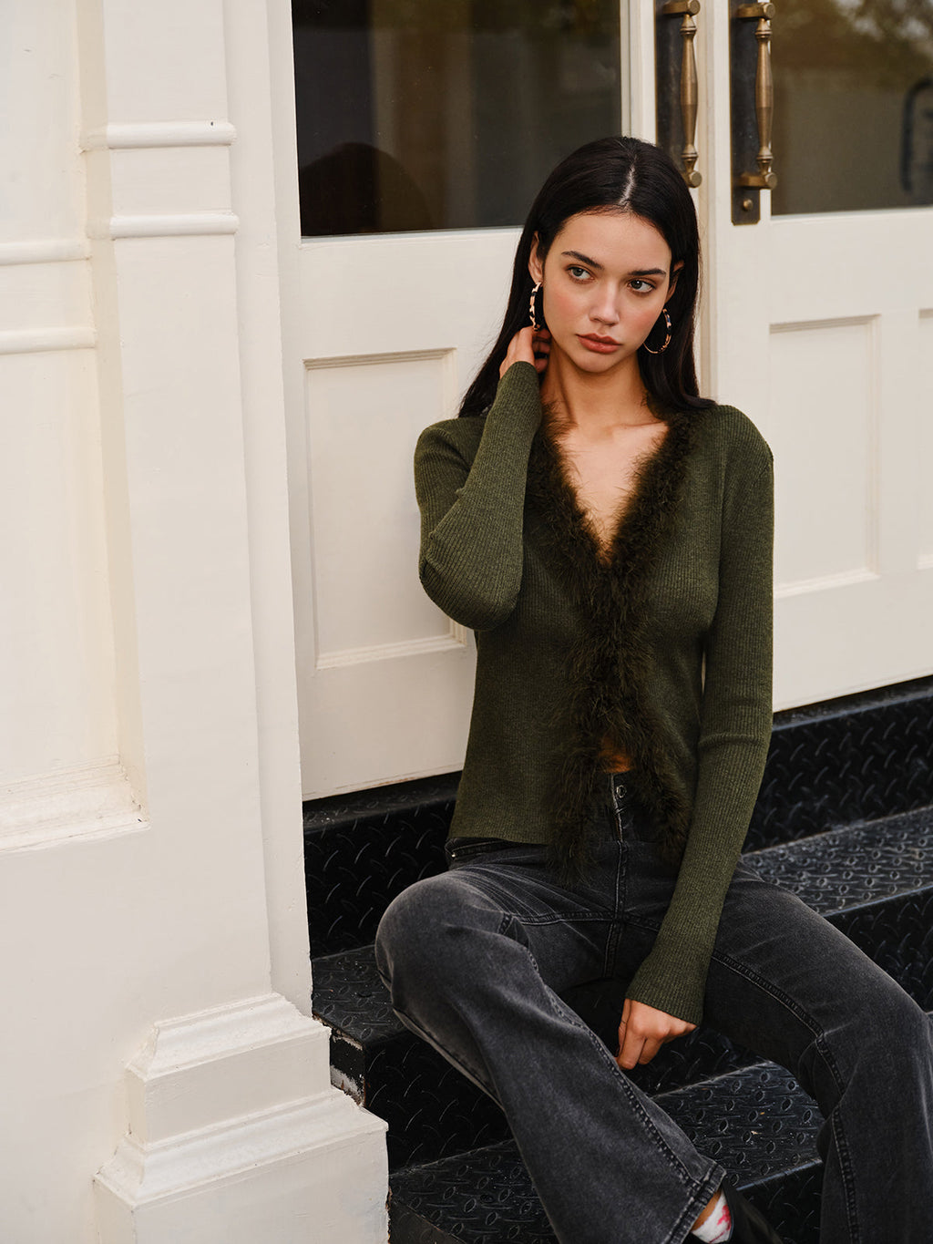 Tüylü Kenarlı Yün Karışımlı İnce Kazak