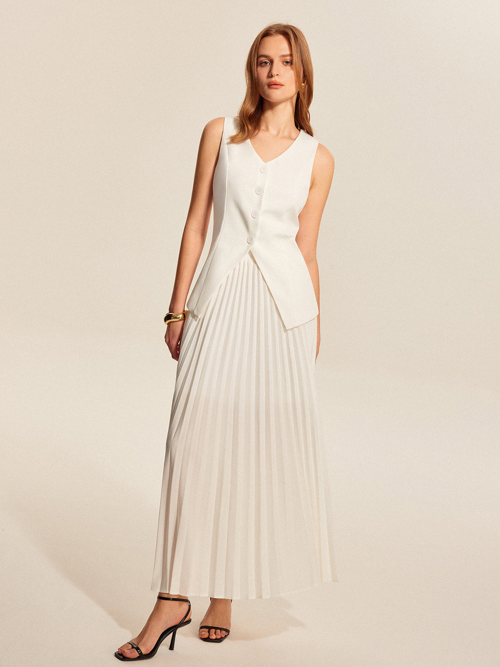 Düğmeli Yelek Pileli Etek Takımı