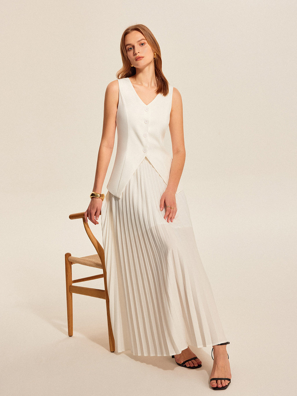 Düğmeli Yelek Pileli Etek Takımı