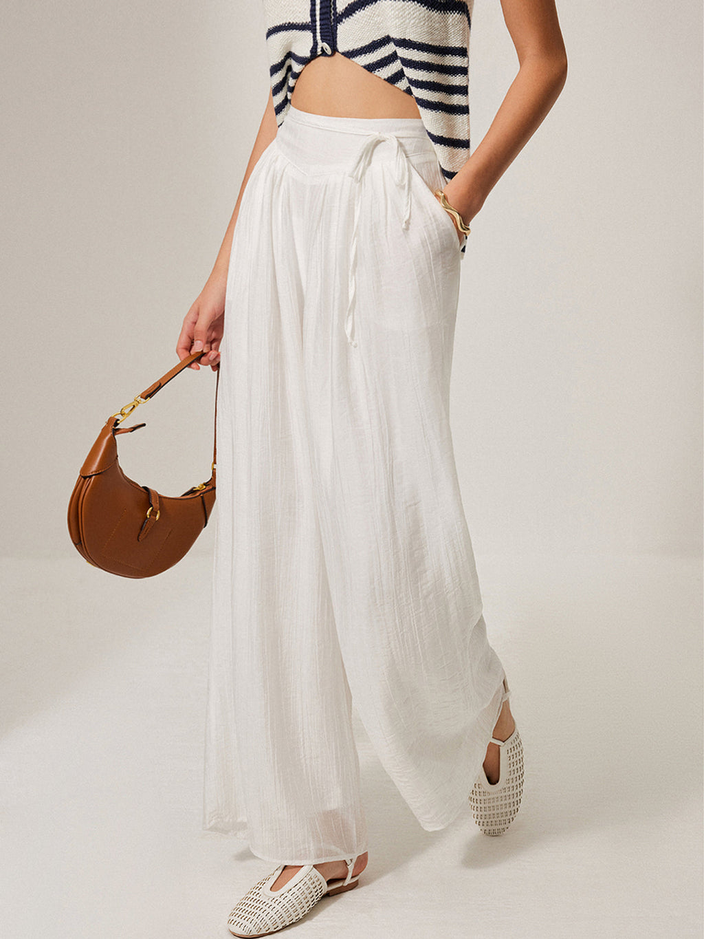 Orta Bel Cep Detaylı Bağcıklı Pantolon