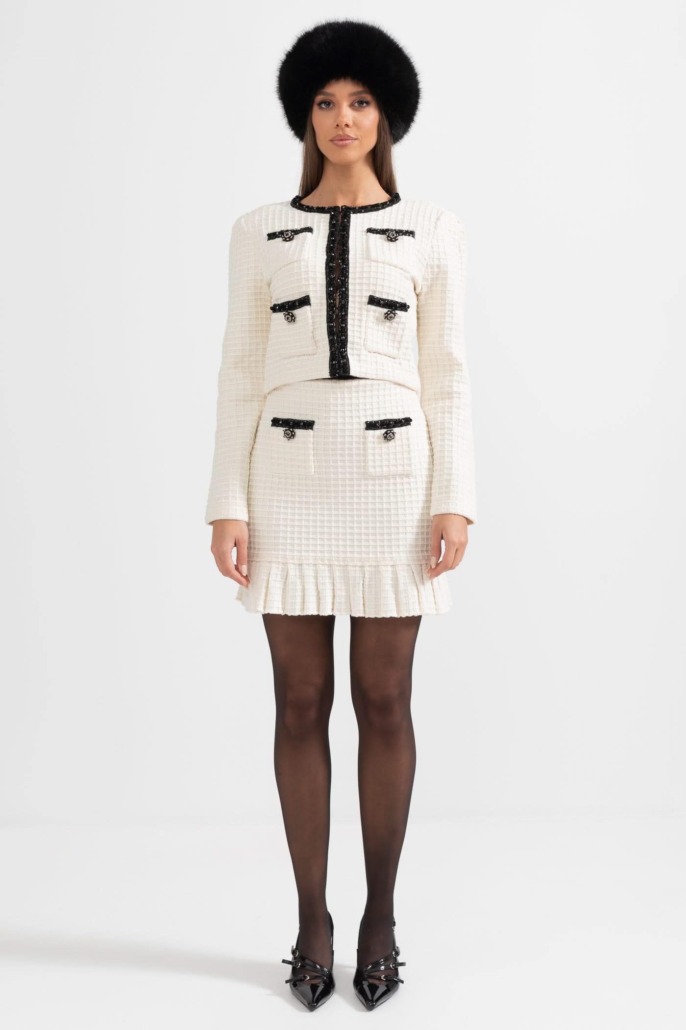 Siyah Detaylara Sahip Tweed Takım - Fildişi