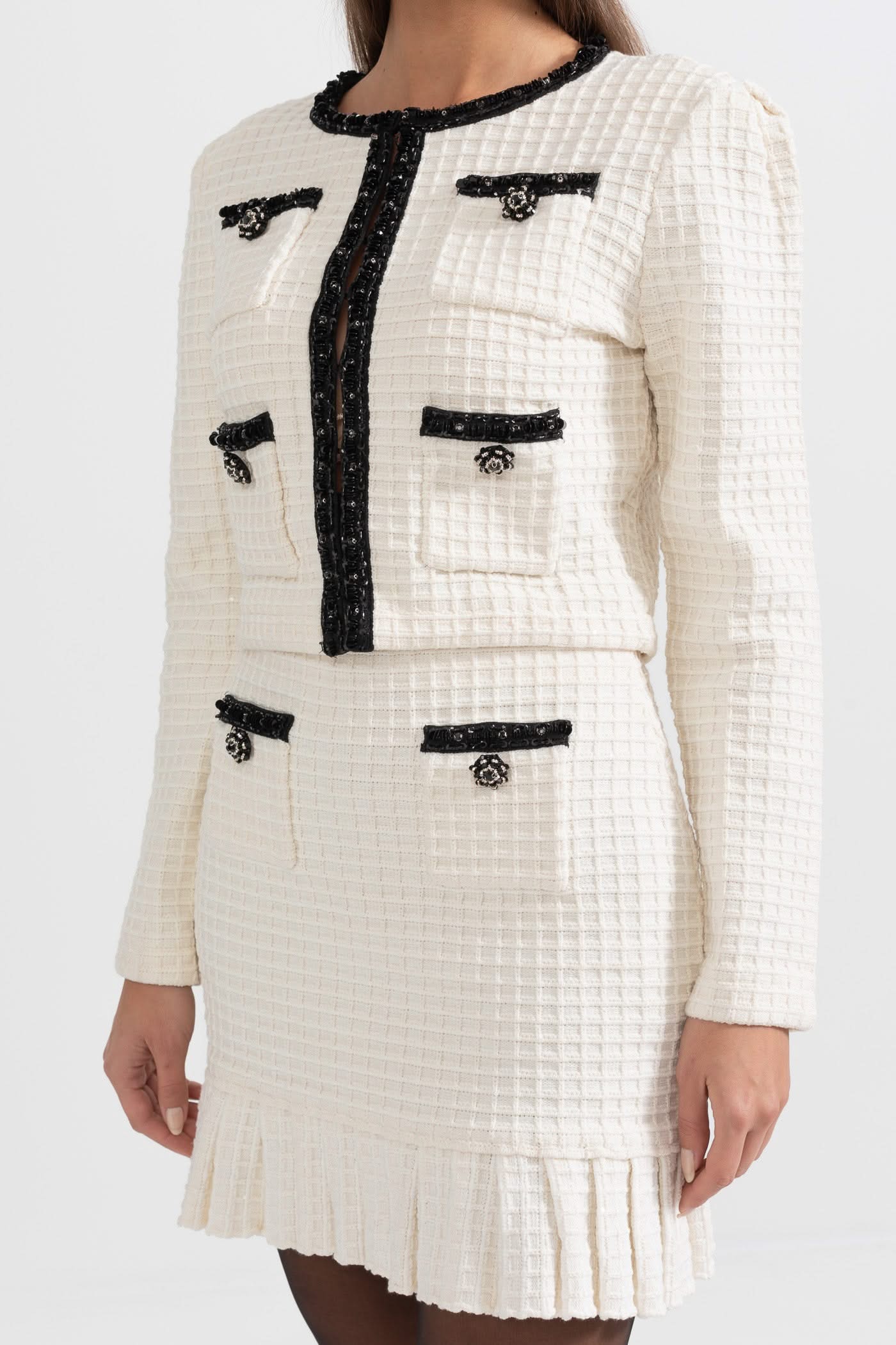 Siyah Detaylara Sahip Tweed Takım - Fildişi