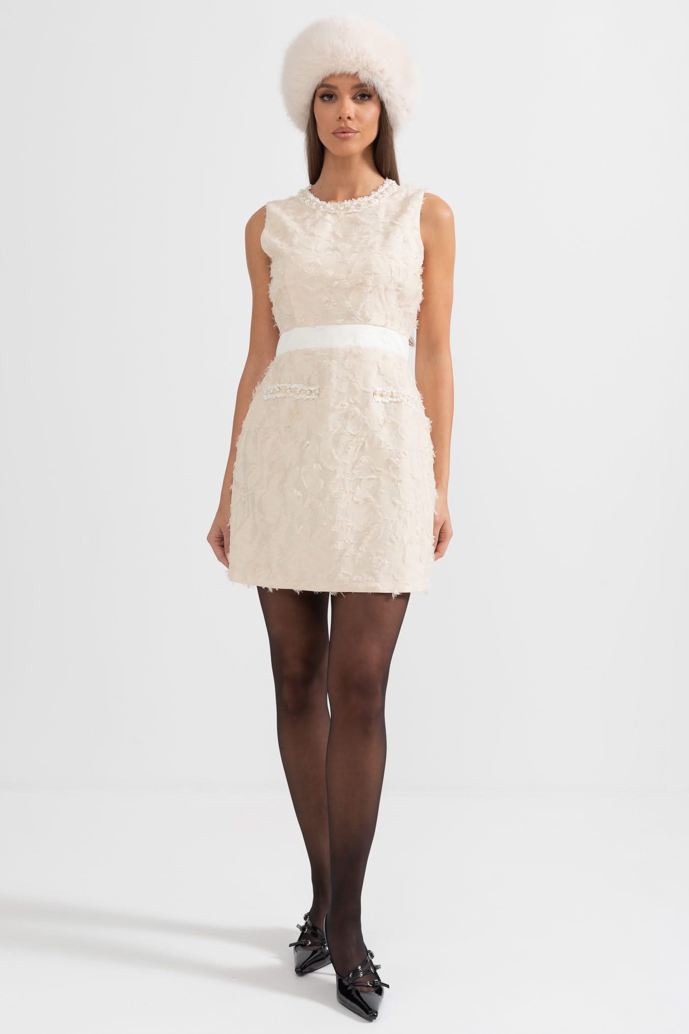 Tüy Desenli İnci Detaylı İki Parçalı Takım - Fildişi