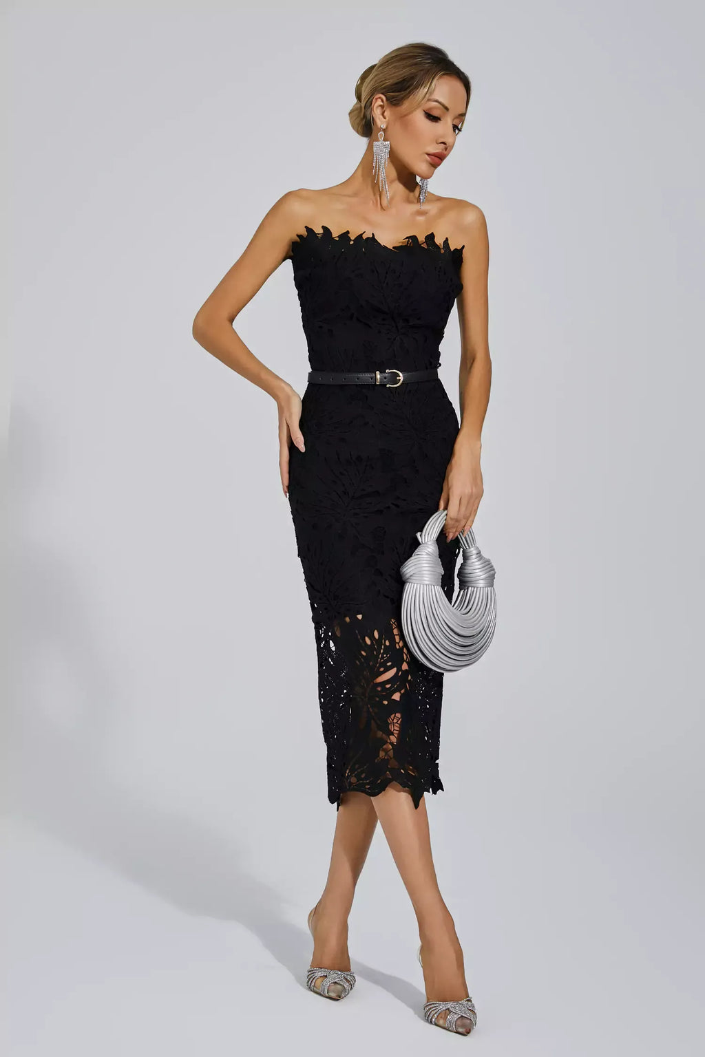 Jazlyn Pembe Çiçekli Dantel Midi Elbise