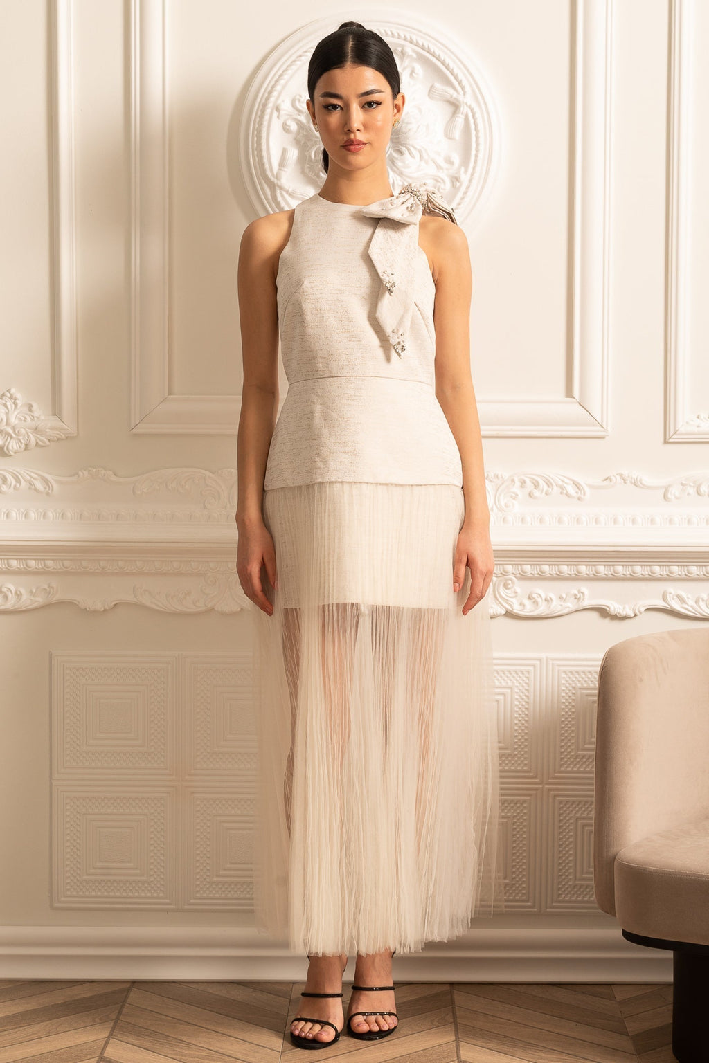 Pileli Tül Etek, Omuz Fiyonk ve Işıltılı Süslemeli Zarif Elbise – İvory (Kırık Beyaz)