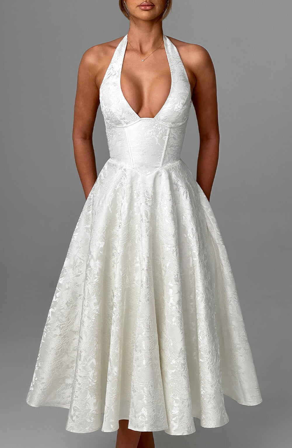 Halter Yaka A Kesim Brokar Elbise – Ekru