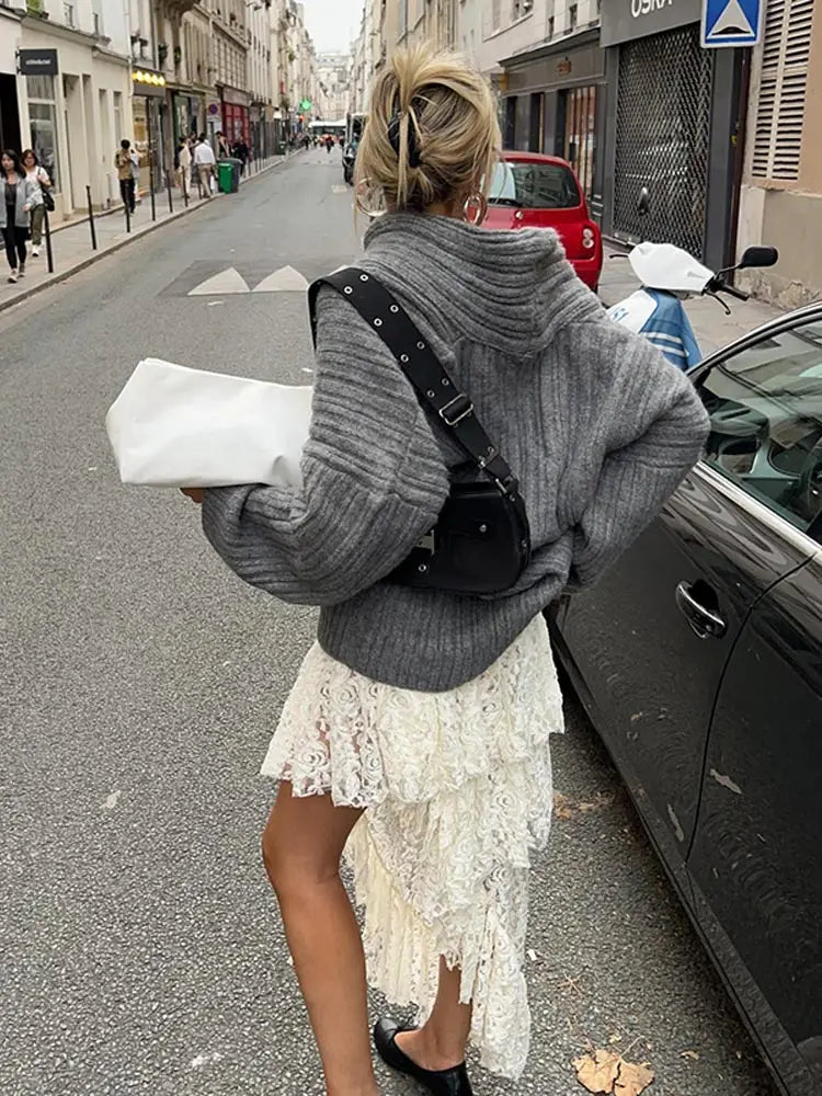 Omuz Açık Triko Kazak