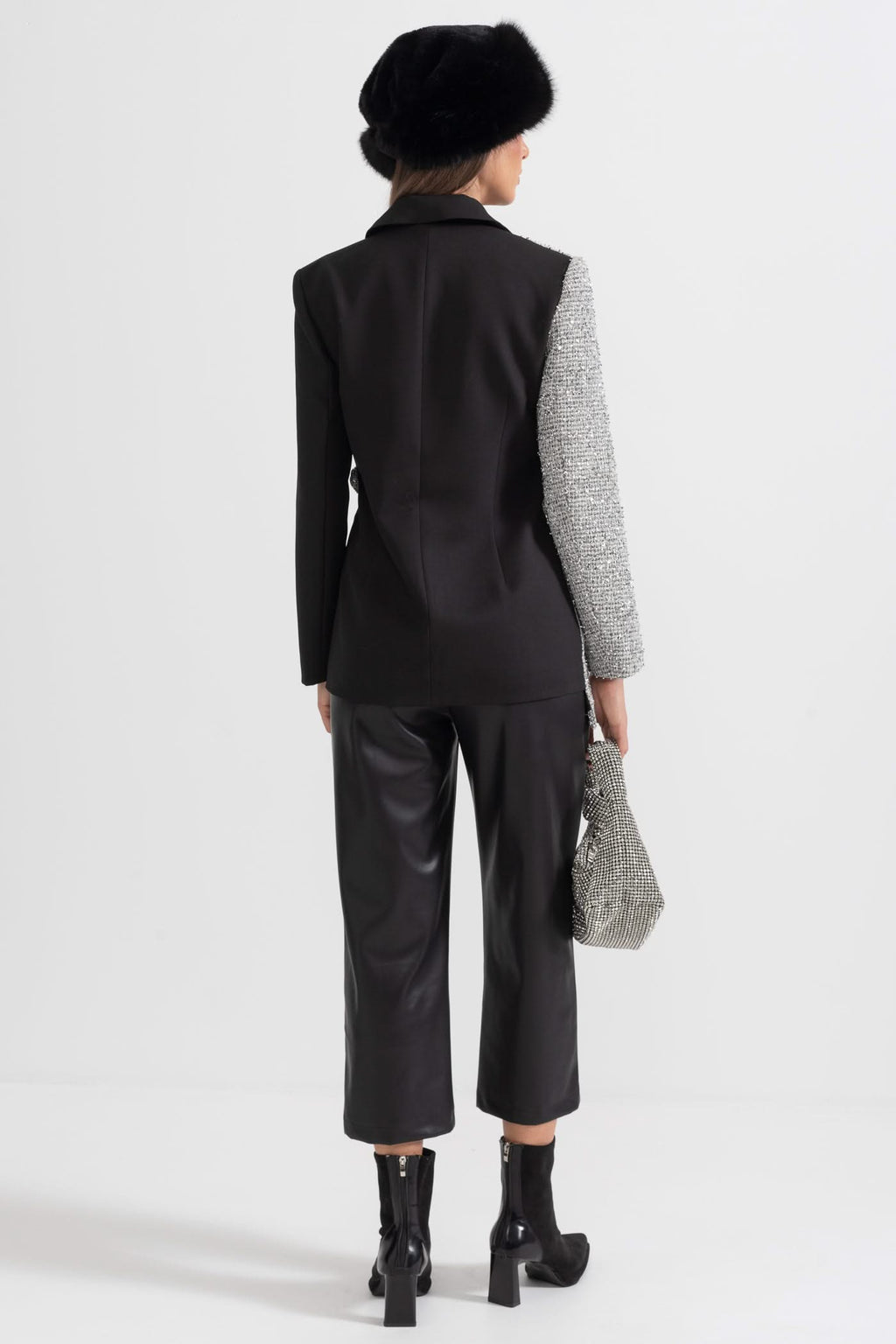 Asimetrik Etek Ucuna Sahip Çağdaş Çift Tonlu Blazer - Siyah Ve Gümüş