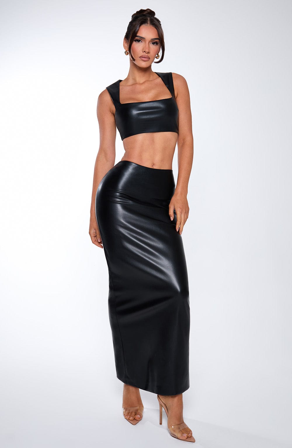 Derin Kare Yaka Deri Crop Top – Siyah
