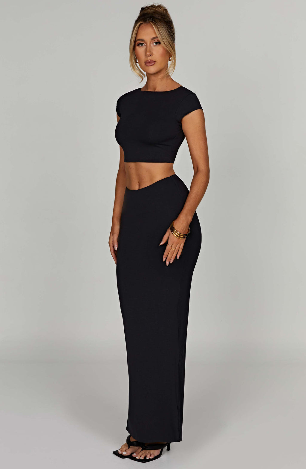 Kısa Kollu Basic Crop Top – Siyah