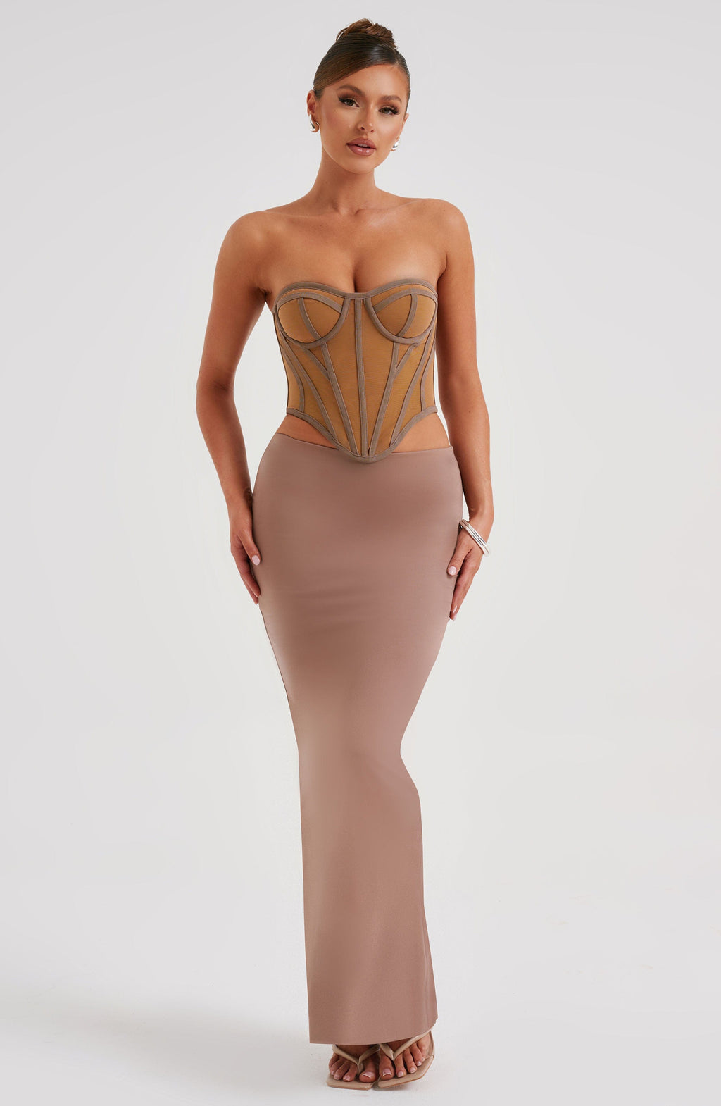 Yüksek Bel Vücut Saran Kalem Etek – Vizon