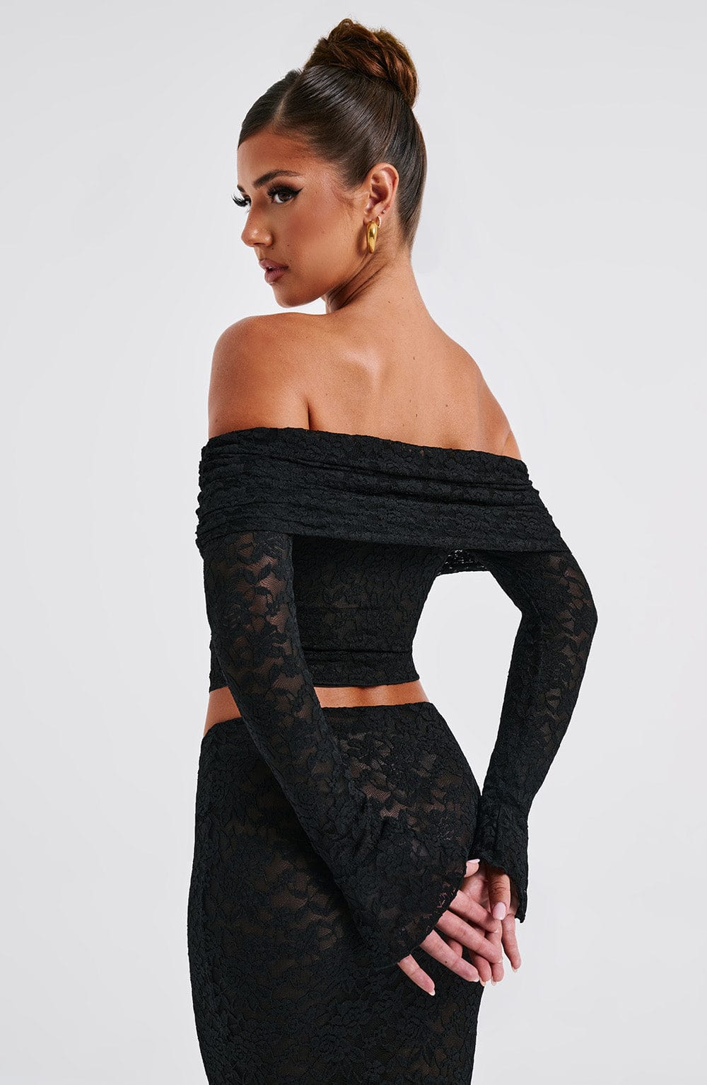 Dantel Off-Shoulder Drapeli Uzun Kollu Bluz – Siyah