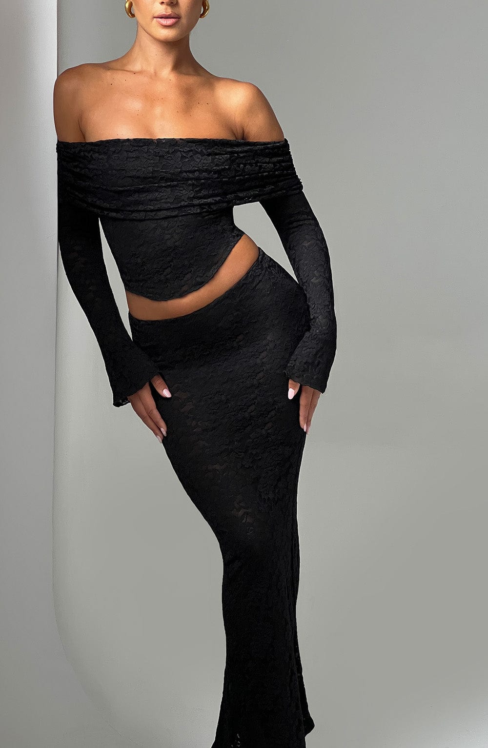 Dantel Off-Shoulder Drapeli Uzun Kollu Bluz – Siyah