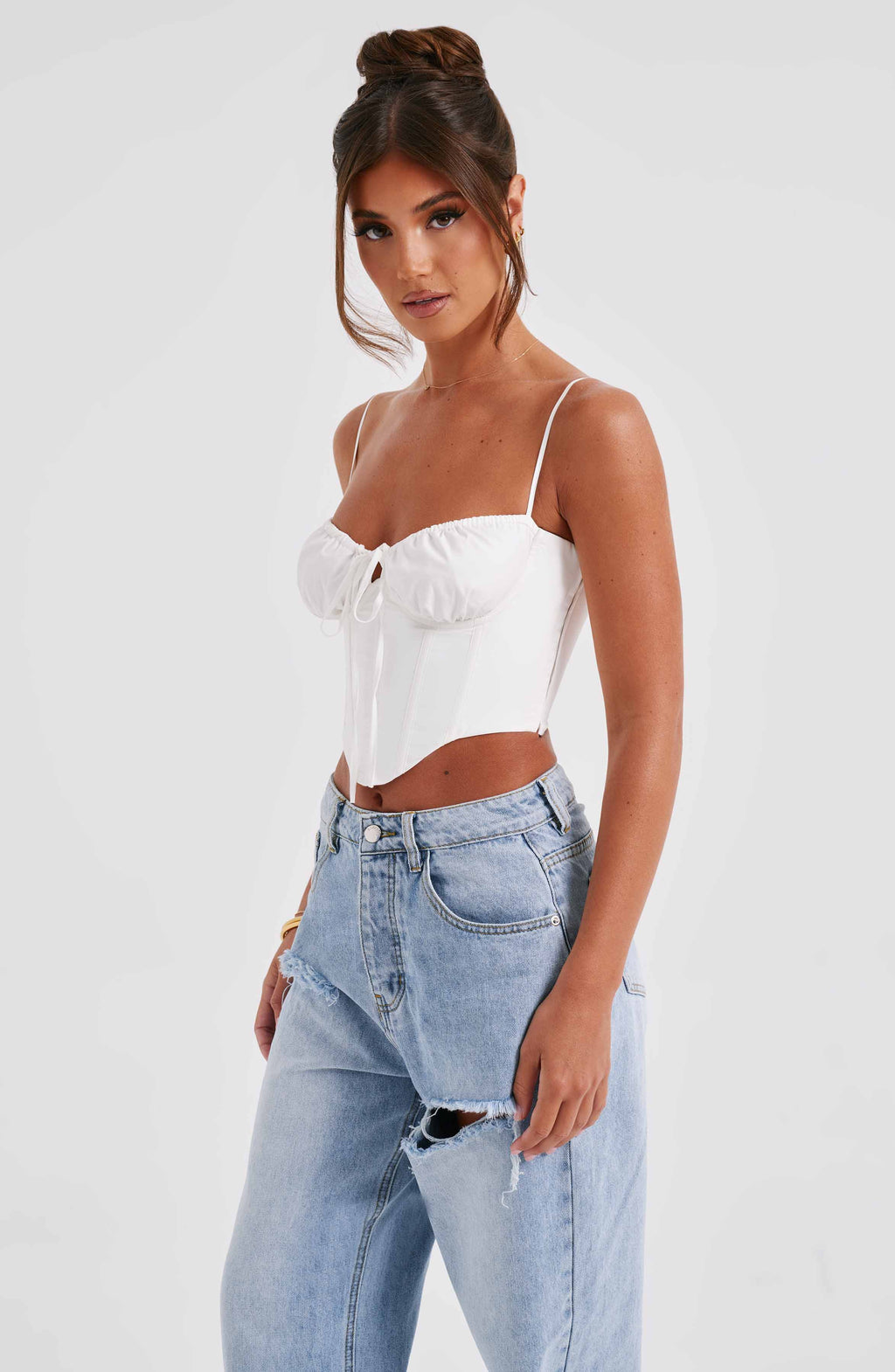 Bağcıklı Korsaj Detaylı İnce Askılı Atlet – Beyaz