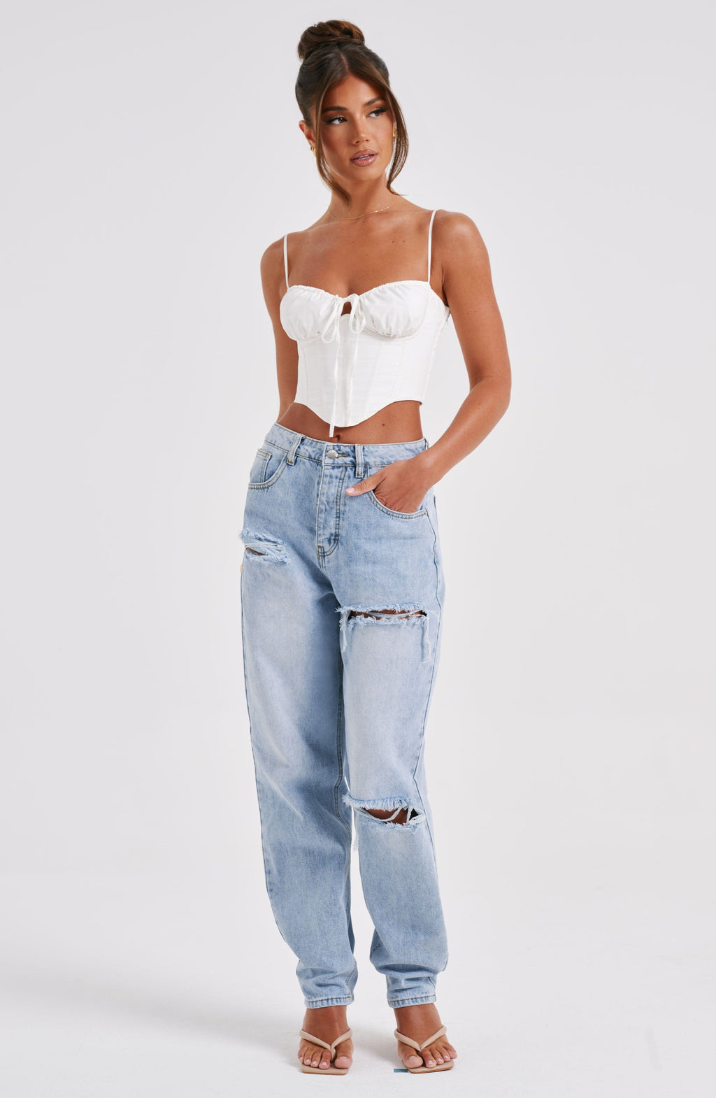 Bağcıklı Korsaj Detaylı İnce Askılı Atlet – Beyaz