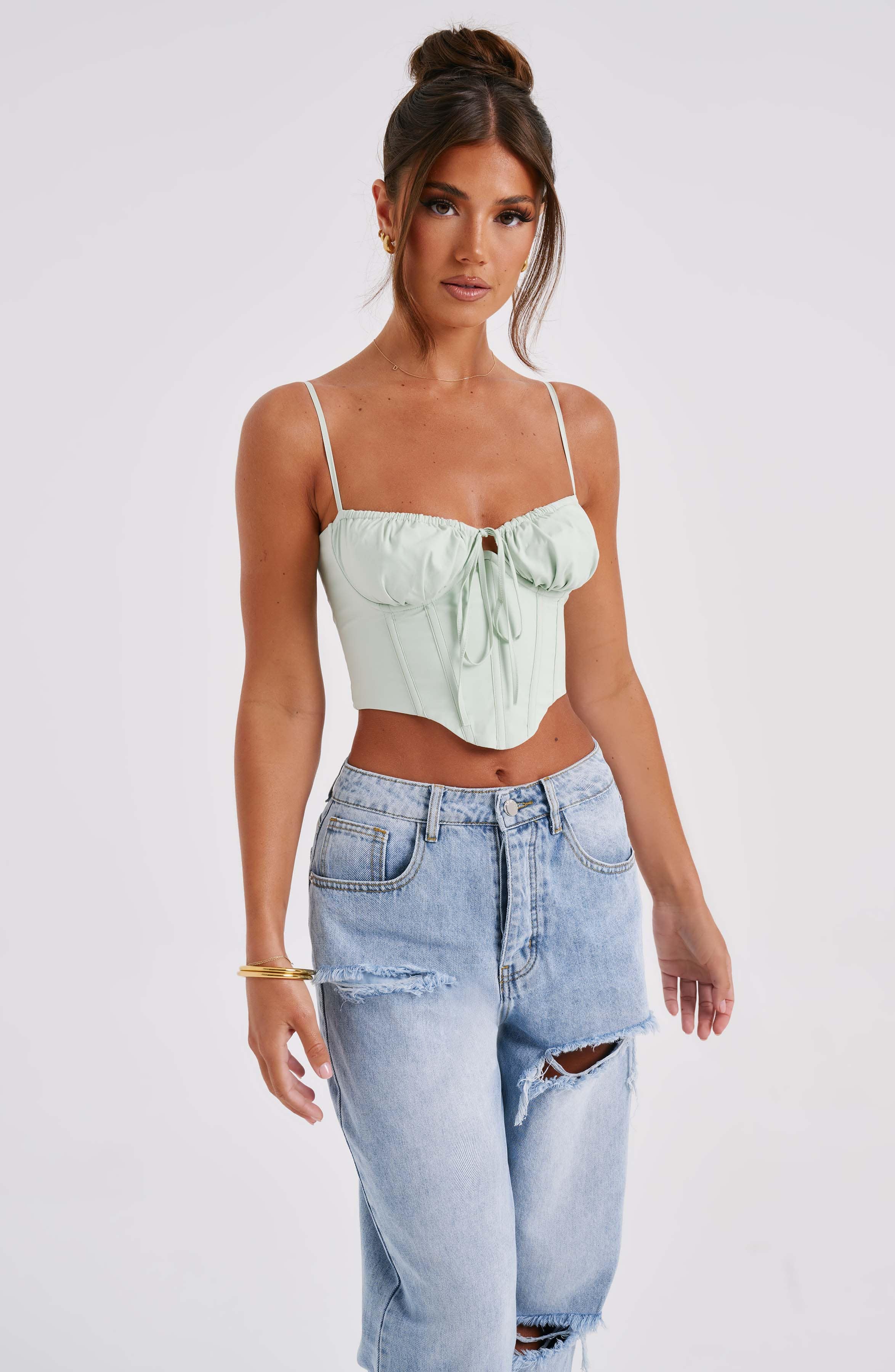 Korse Detaylı İnce Askılı Crop Top – Mint Yeşili