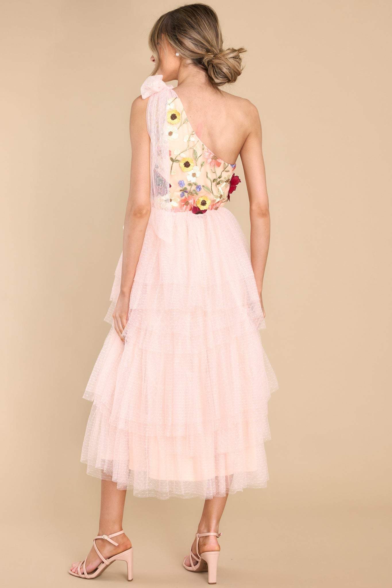 Claudia İşlemeli Tek Omuz Fırfırlı Midi Elbise