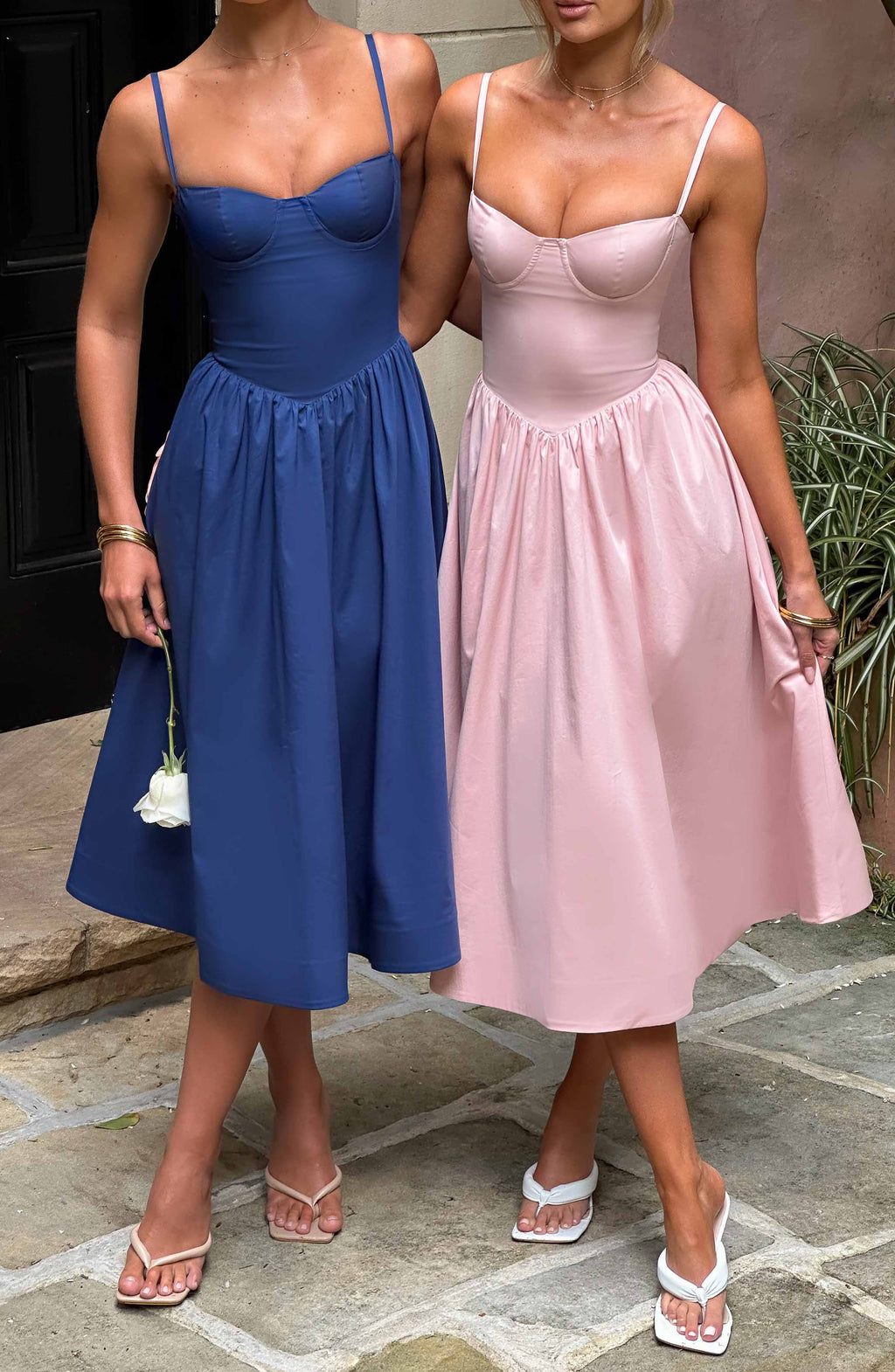 Korse Detaylı Midi Boy İnce Askılı Elbise – Pudra