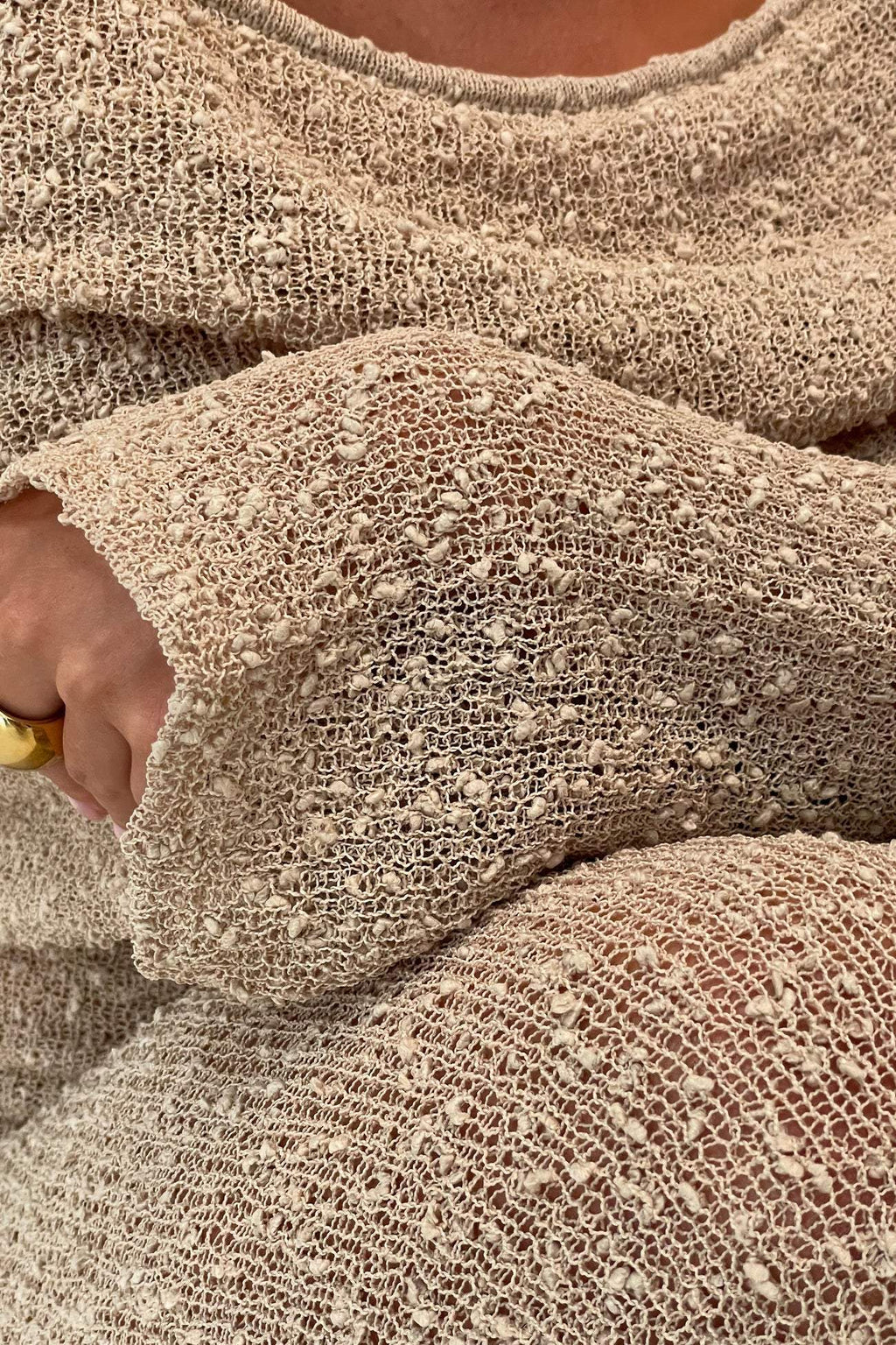 Delia Omuzu Açık Dokulu Triko Midi Elbise