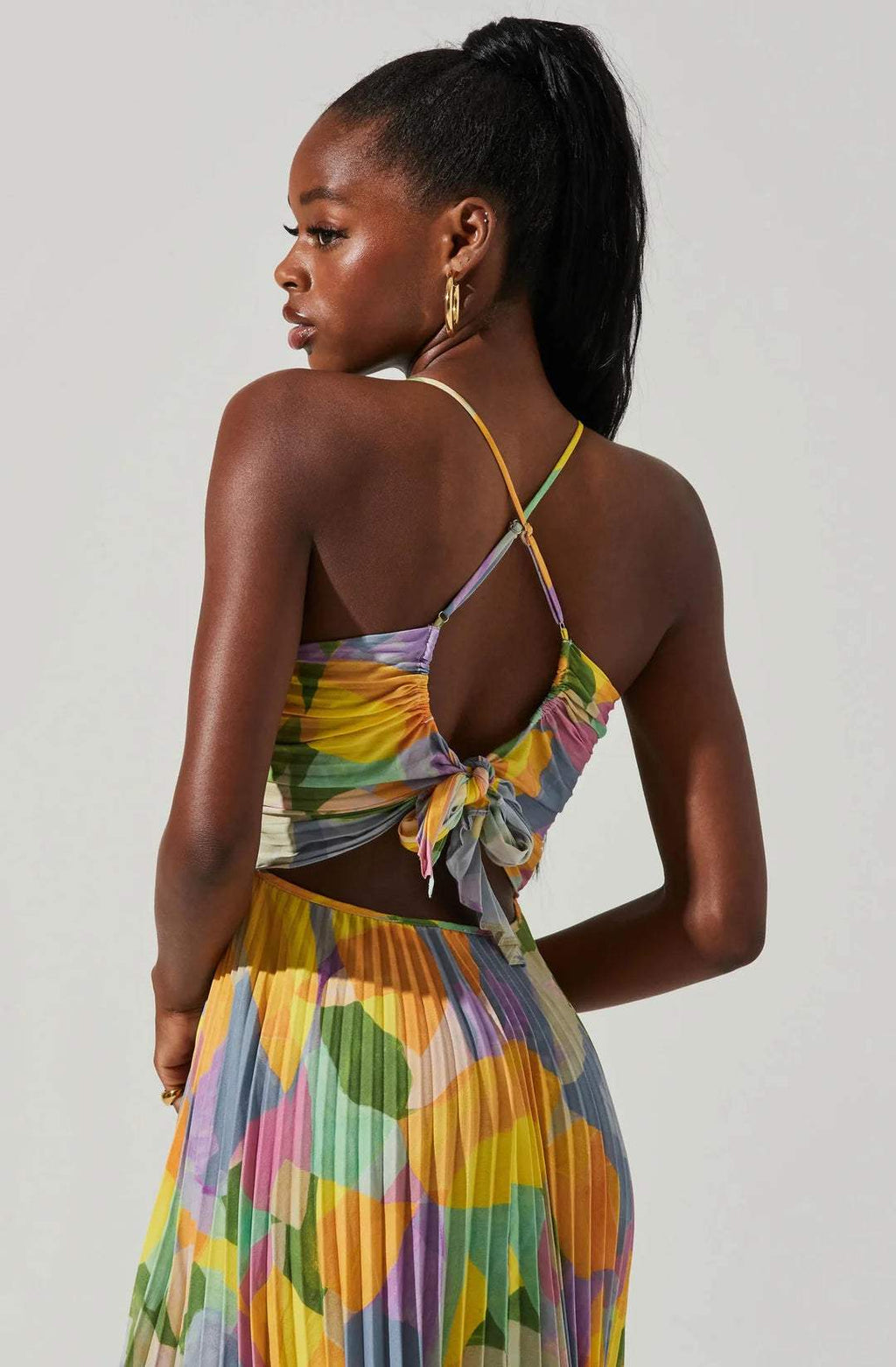 Eden Baskılı Plise Düğümlü Midi Elbise