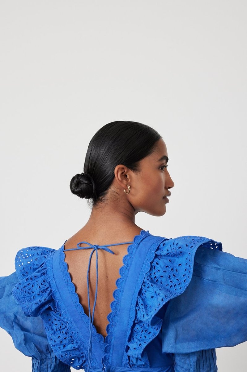 Elma İşlemeli Fırfırlı Mini Elbise