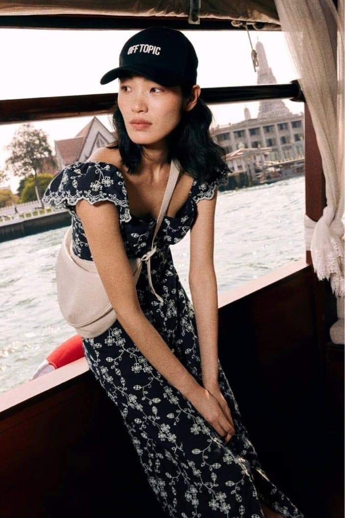 Havva İşlemeli Kalpli Midi Elbise