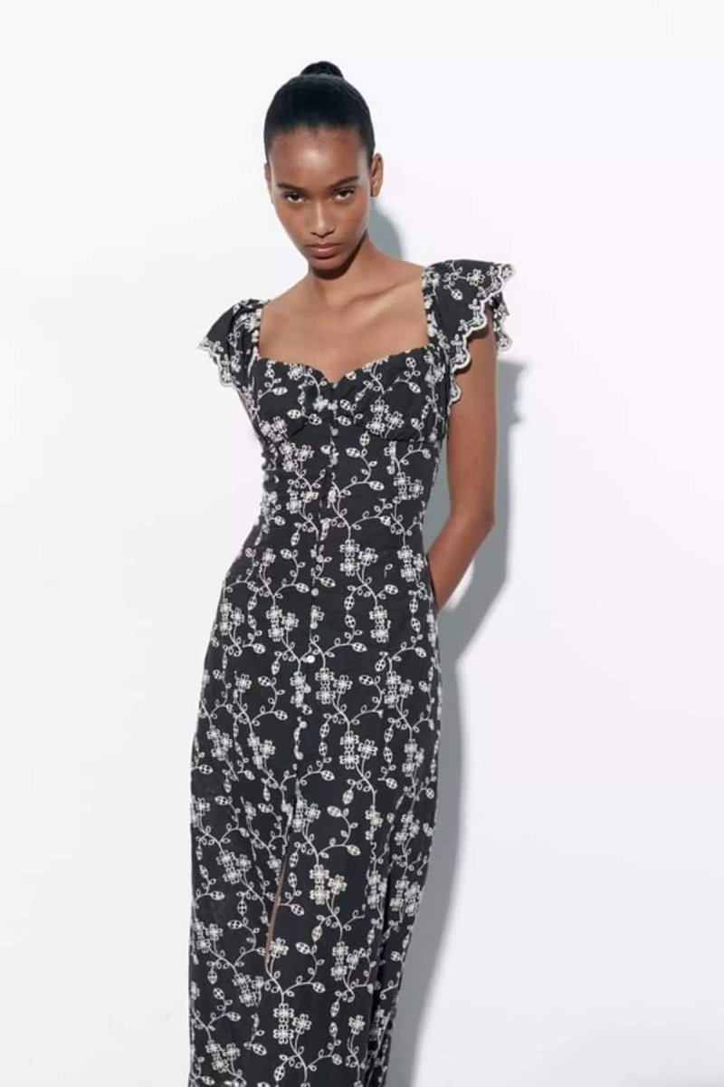 Havva İşlemeli Kalpli Midi Elbise