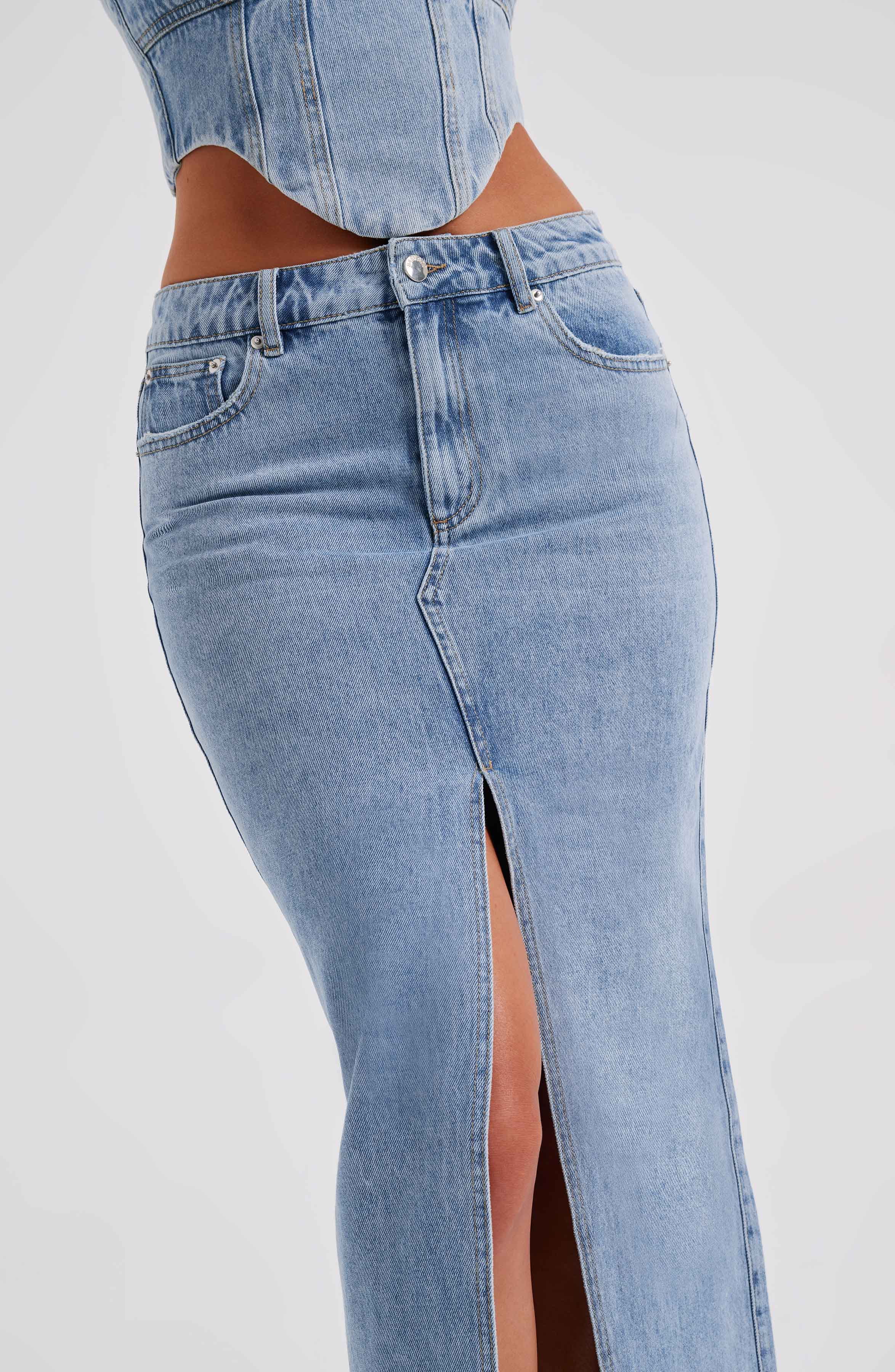 Yüksek Bel Yırtmaçlı Midi Kalem Etek – Açık Mavi