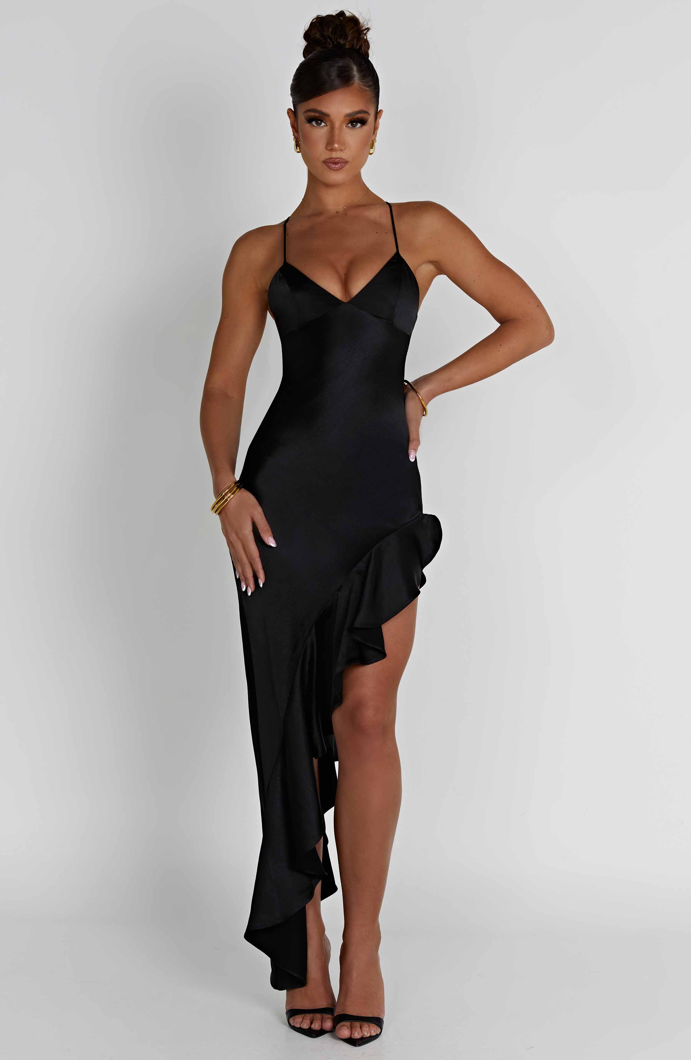 Askılı Saten Volanlı Asimetrik Elbise – Siyah