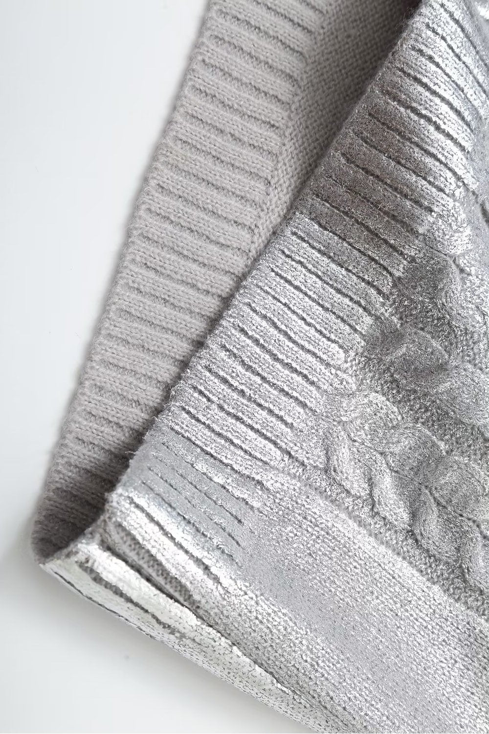 Genevieve Metalik Folyo Kablo Örgü Kazak