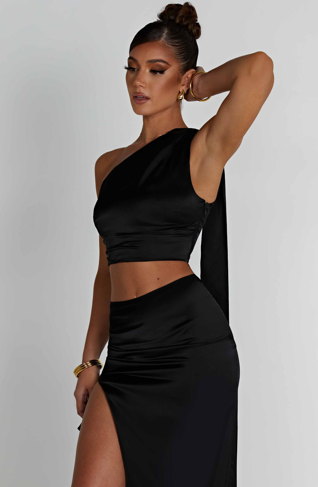 Tek Omuz Drapeli Saten Crop Top – Siyah