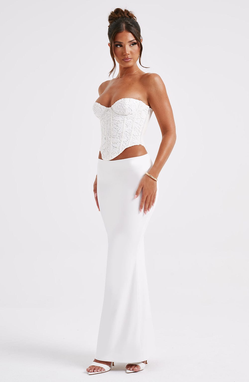 Dantel Detaylı Straplez Korsaj – Beyaz