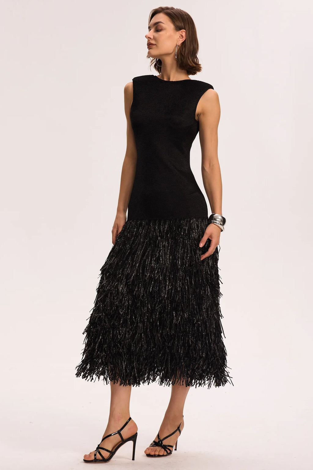 Mavis Sırtı Açık Püsküllü Triko Midi Elbise