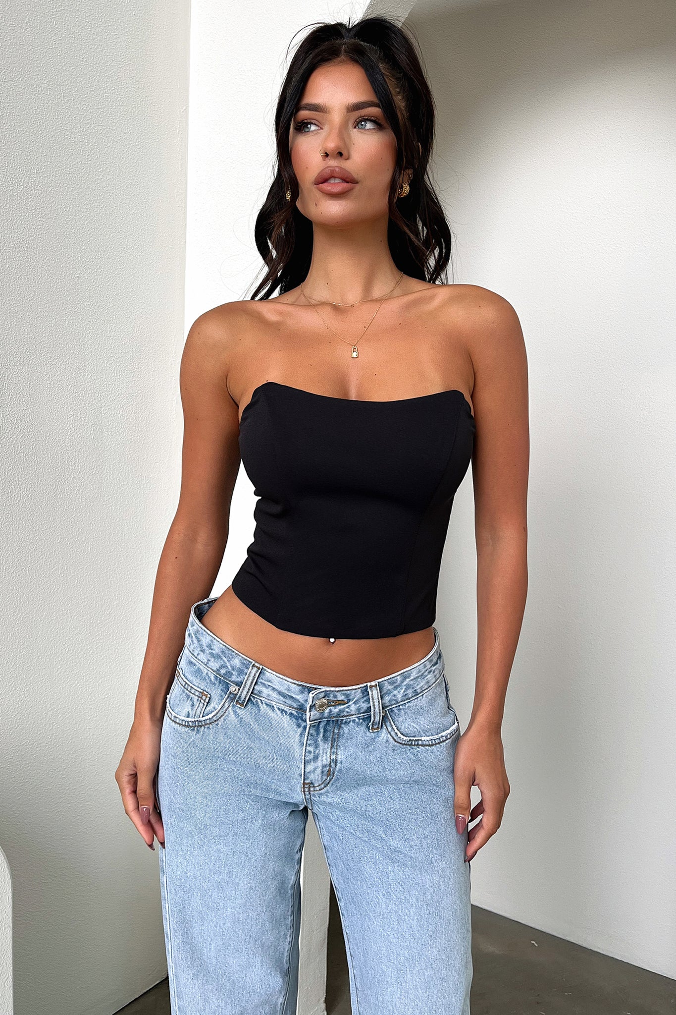 Straplez Düz Kesim Basic Bluz – Siyah